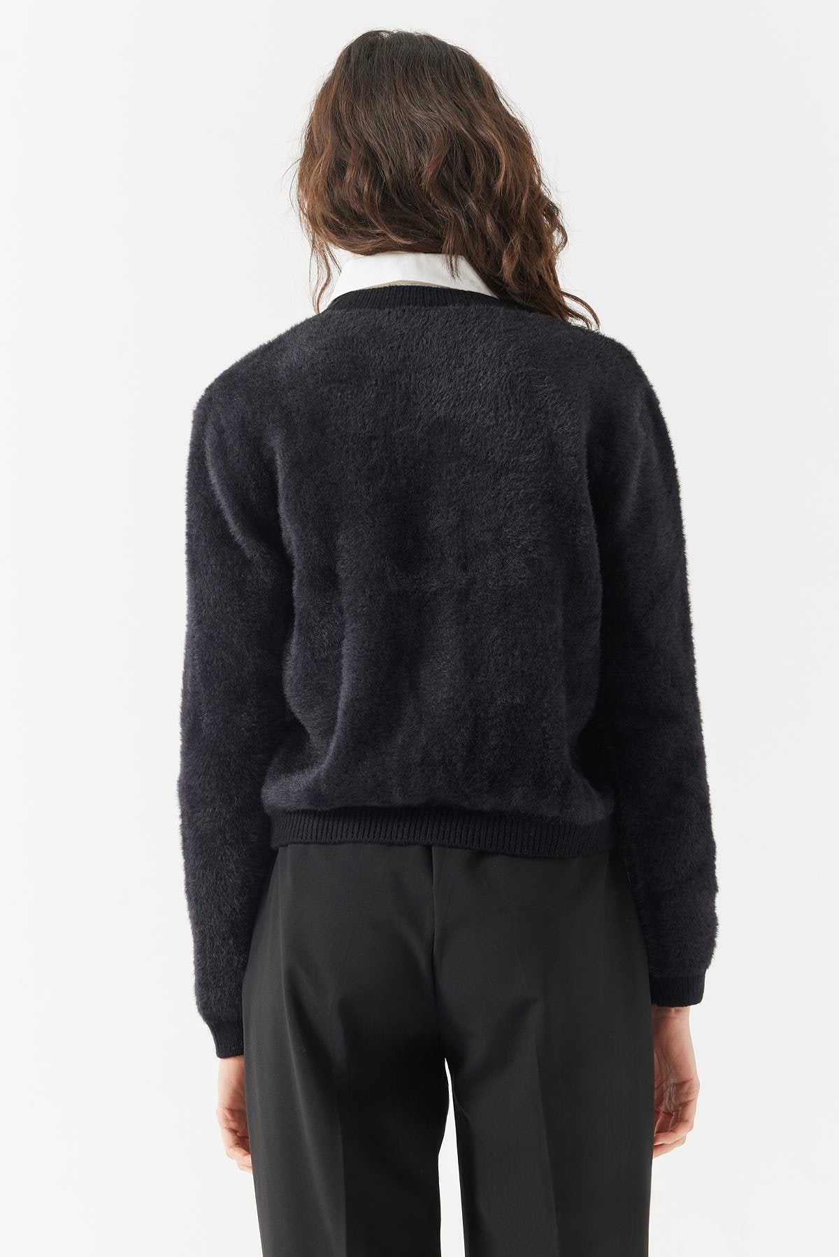 کاردیگانی جل و بەرگی کریو مل بۆ ئافرەتان