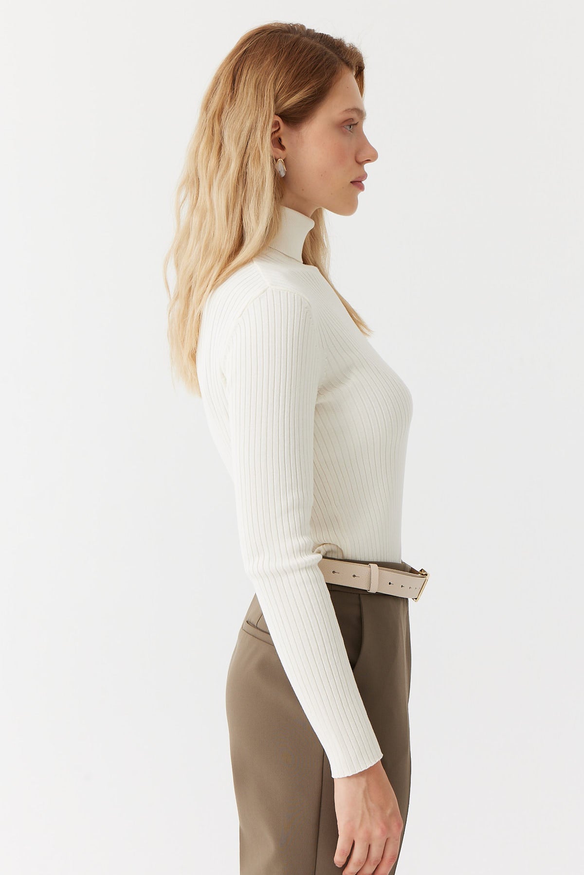 سویتر صوفي نسائية محبوكة بياقة مدورة