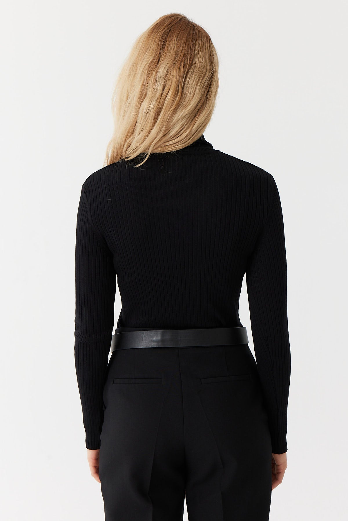 سویتر صوفي نسائية محبوكة بياقة مدورة