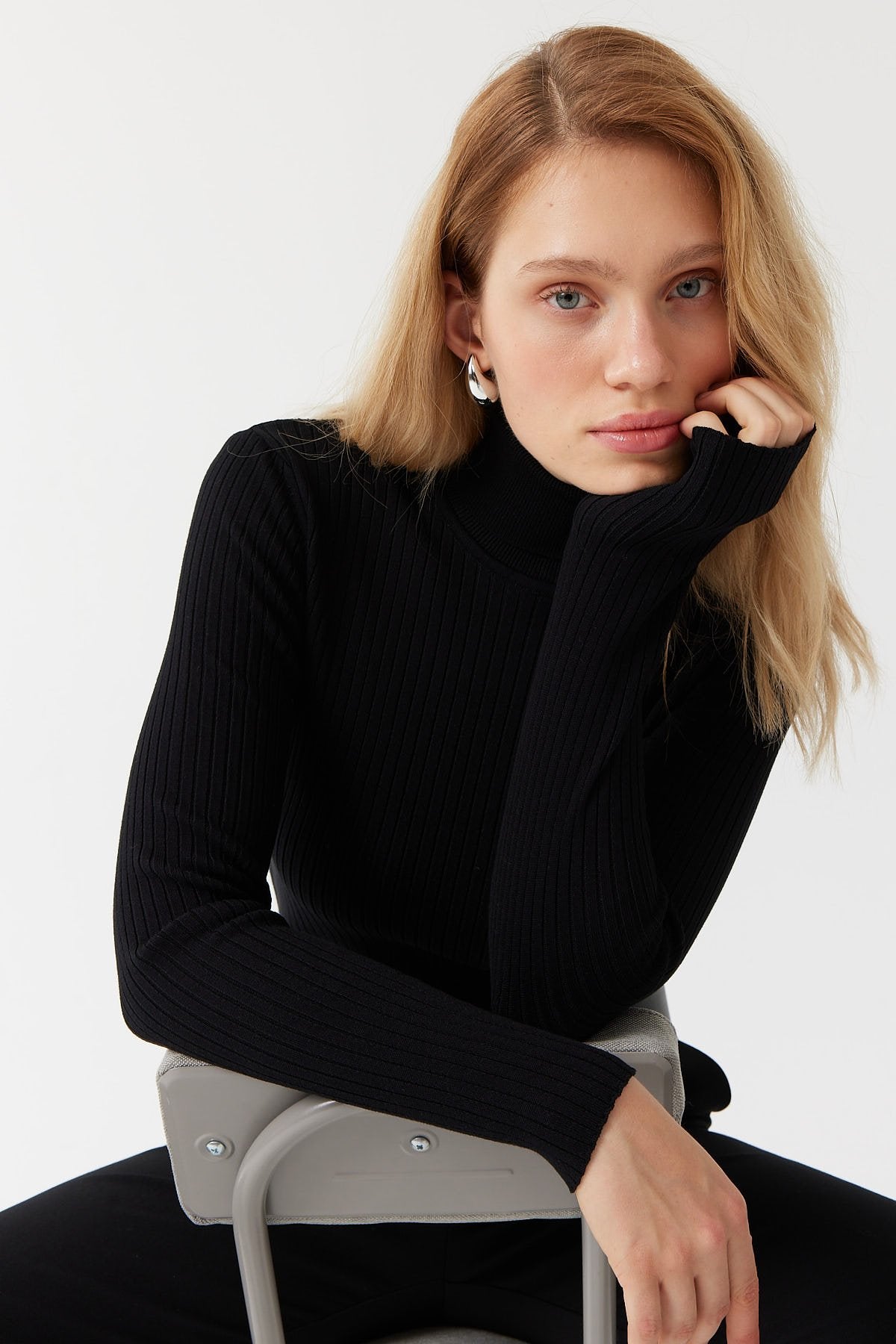 سویتر صوفي نسائية محبوكة بياقة مدورة