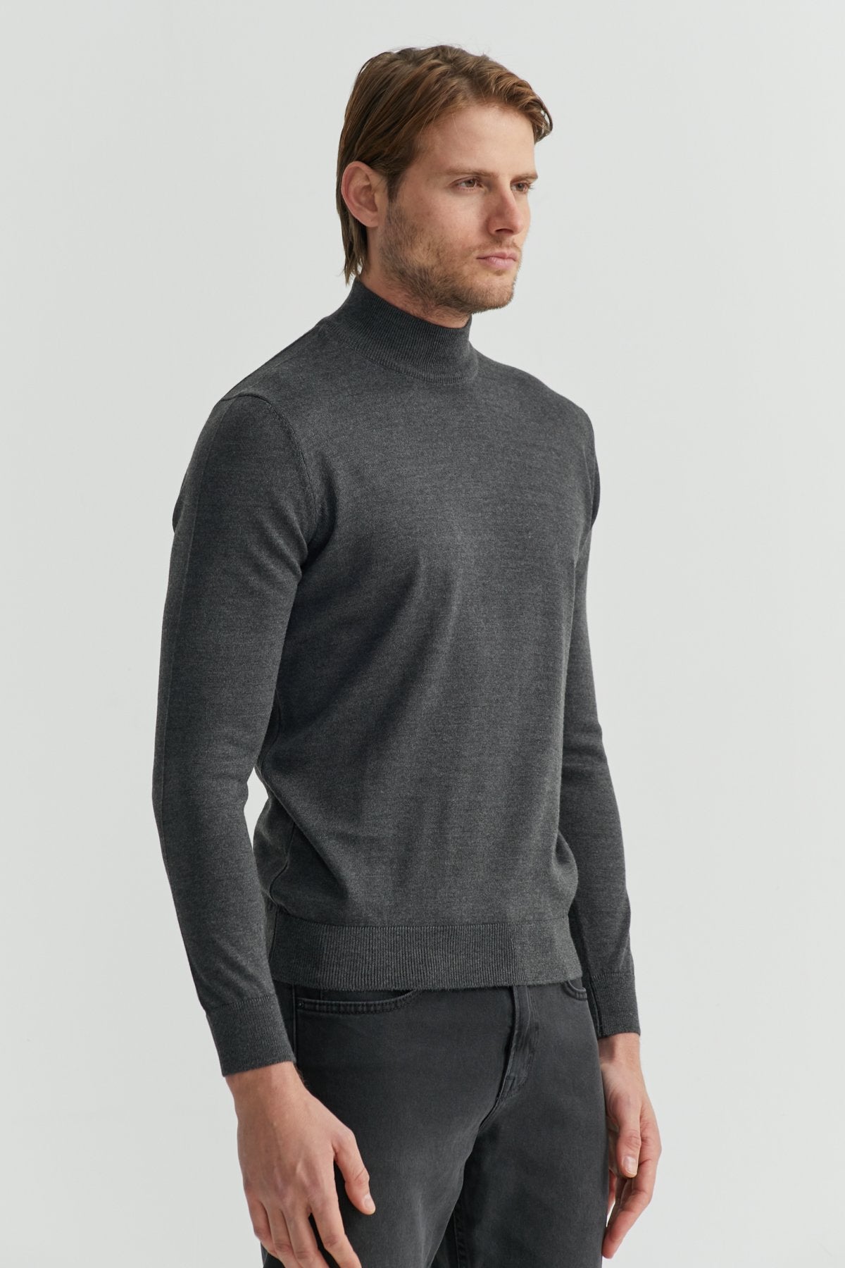 Erkek Yarım Balıkçı Yaka Örgü Kazak