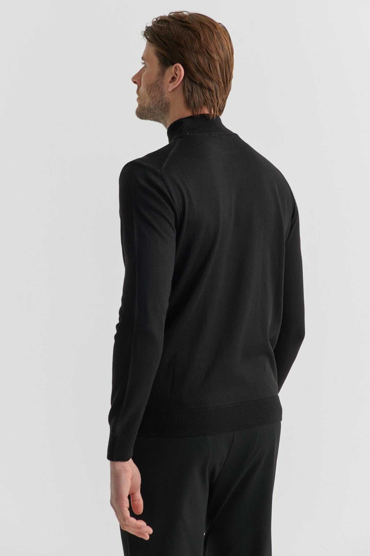 سویتر صوفي رجالية محبوكة بنصف رقبة مدورة