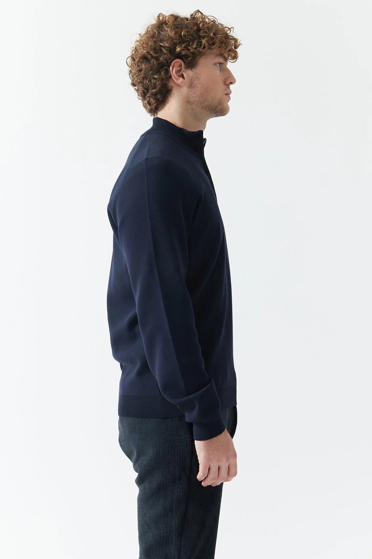 كنزة صوفية رجالية بسحاب وياقة عالية