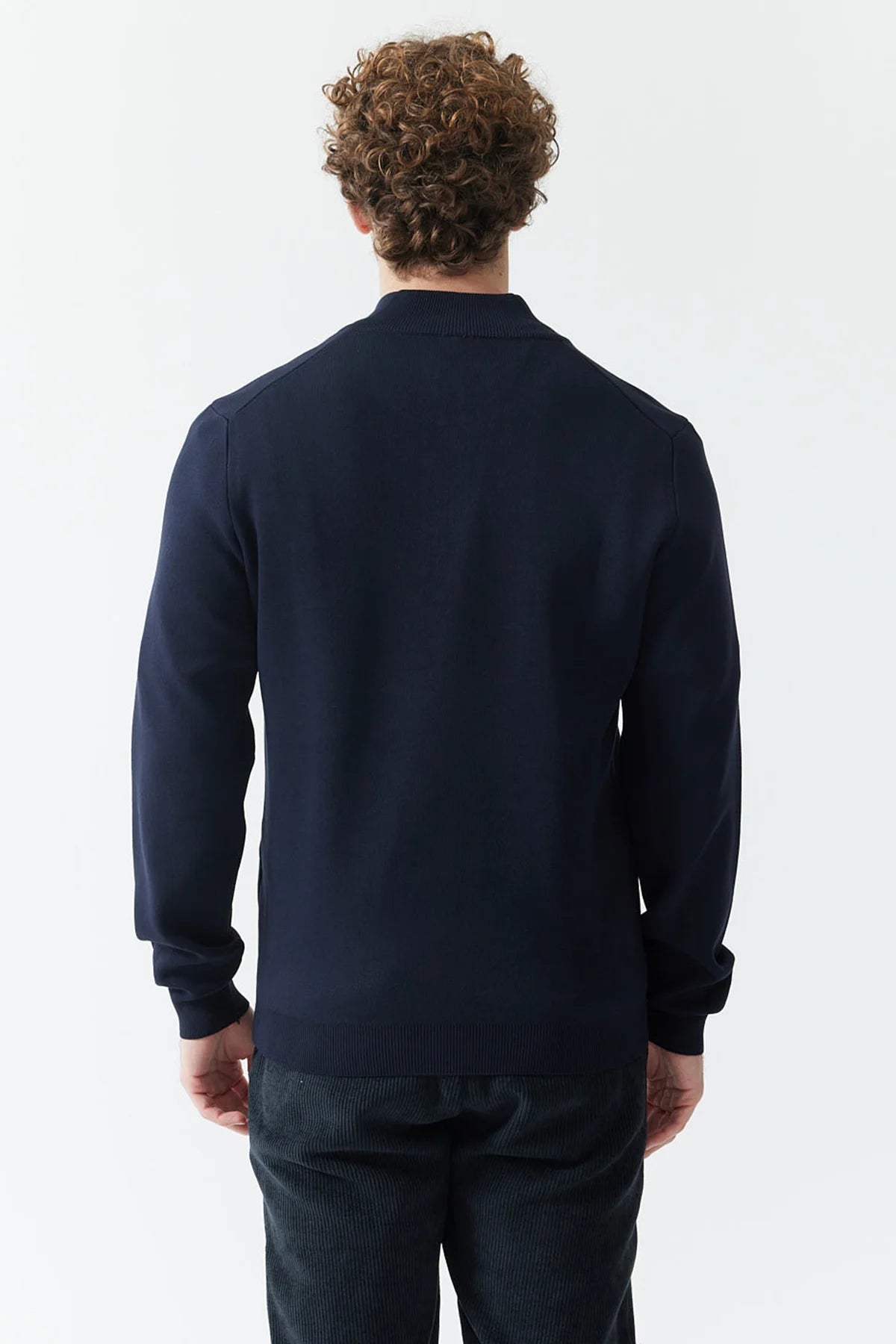 كنزة صوفية رجالية بسحاب وياقة عالية