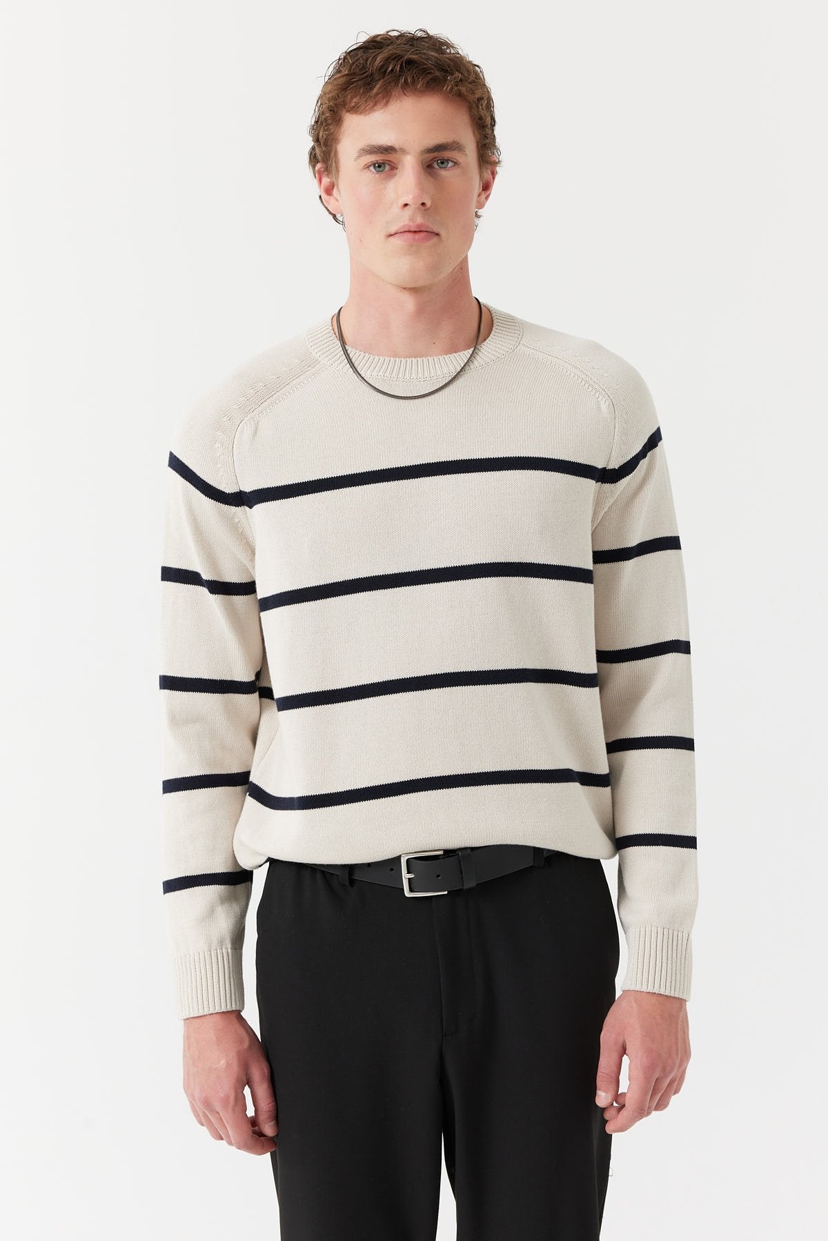 سویتر صوفي رجالية مخططة برقبة دائرية