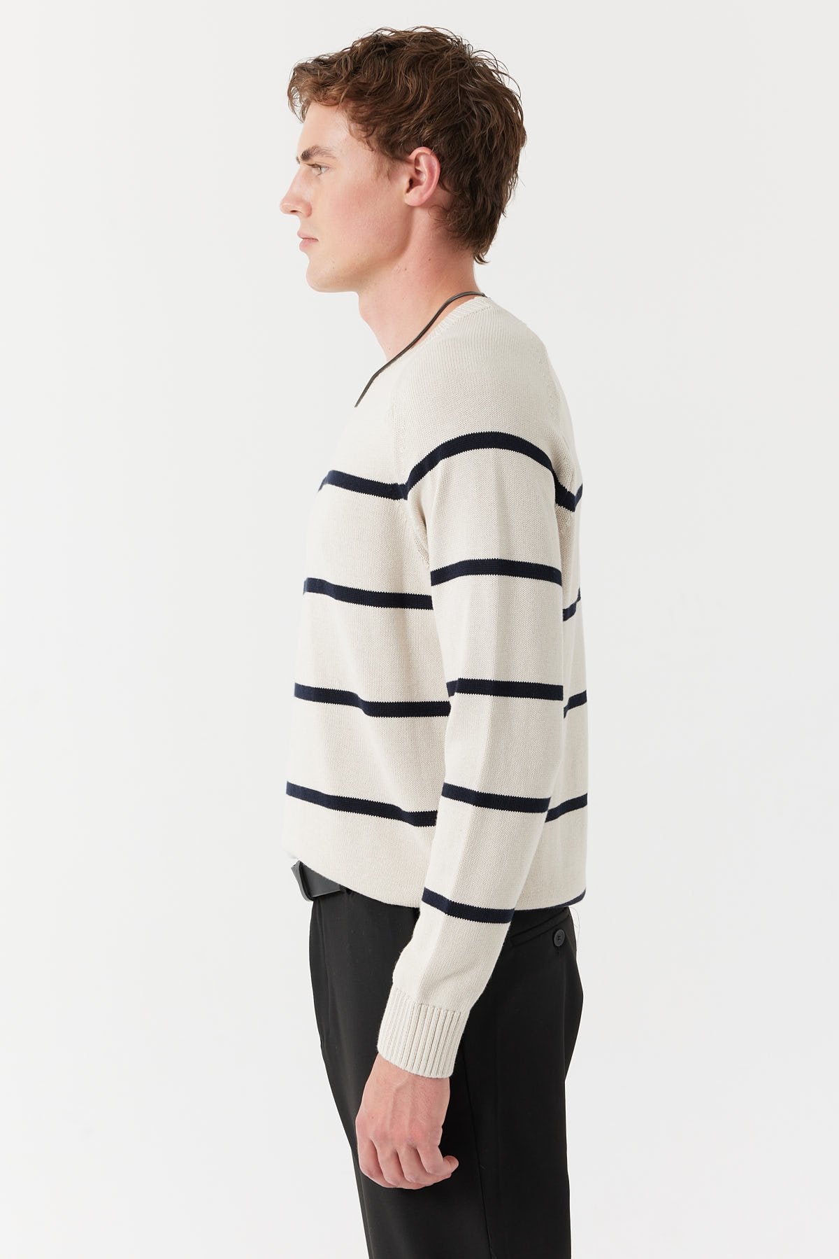 سویتر صوفي رجالية مخططة برقبة دائرية