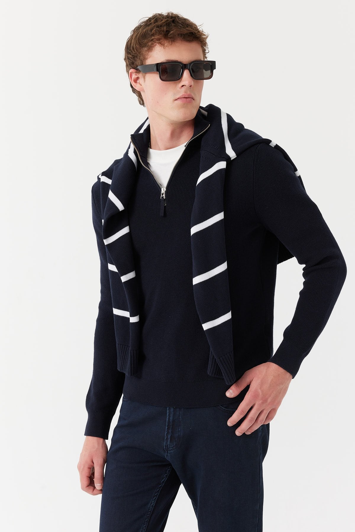 Men's Stand Collar Half Zipper Knitwear Sweater