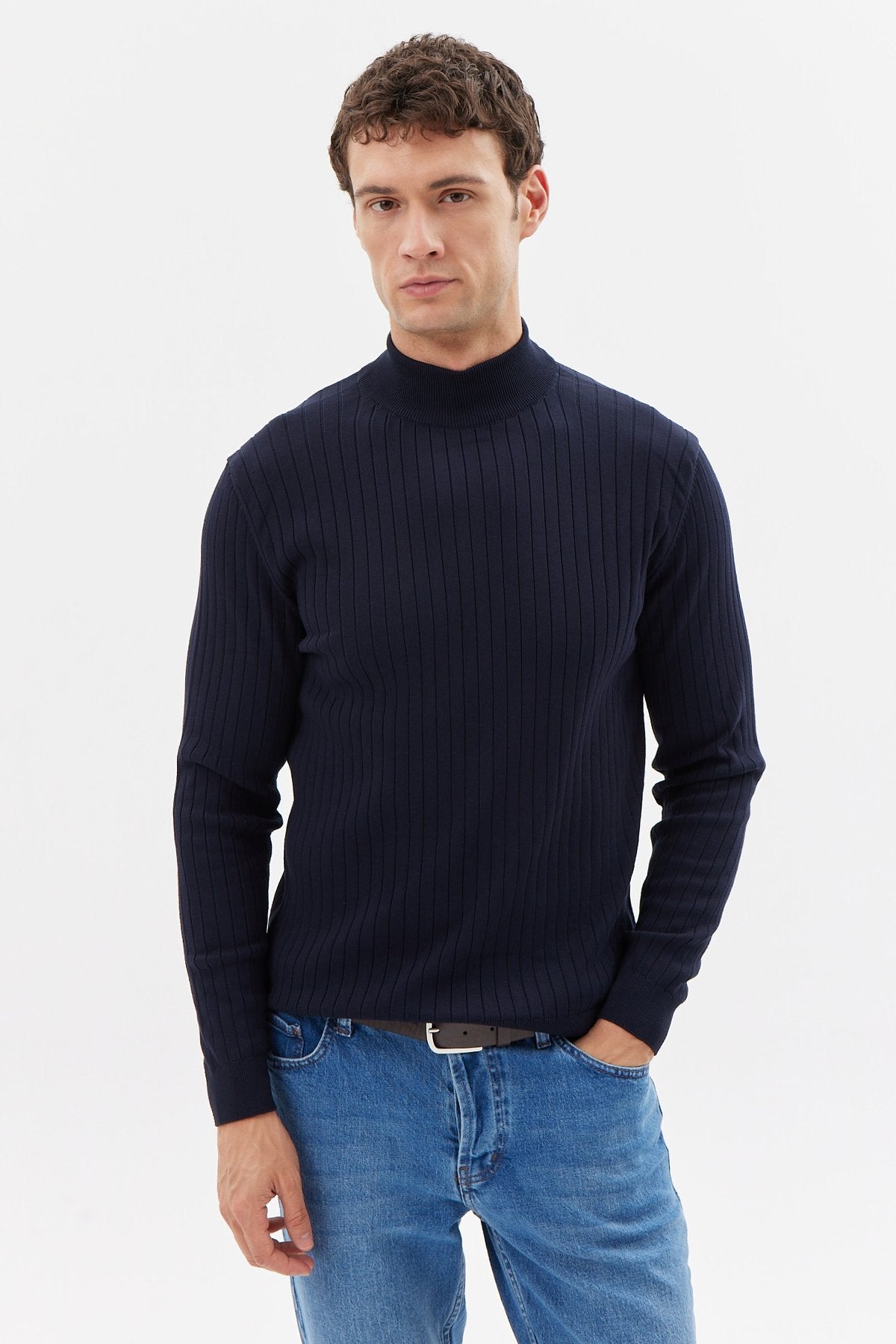 Erkek Yarım Balıkçı Yaka Örgü Kazak