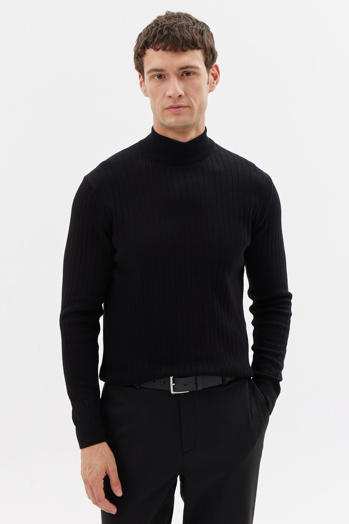 Erkek Yarım Balıkçı Yaka Örgü Kazak