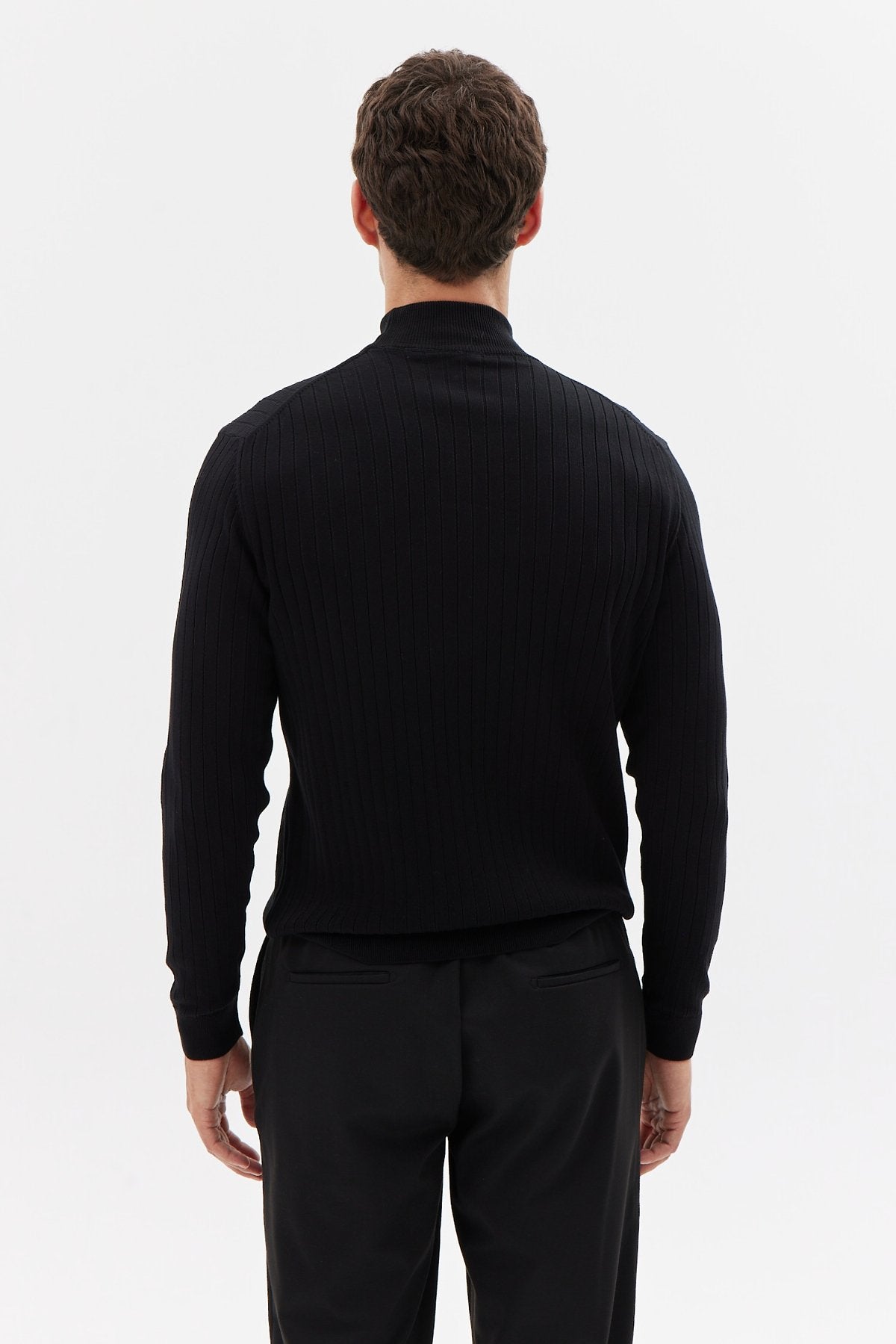 سویتر صوفي رجالية محبوكة بنصف رقبة مدورة