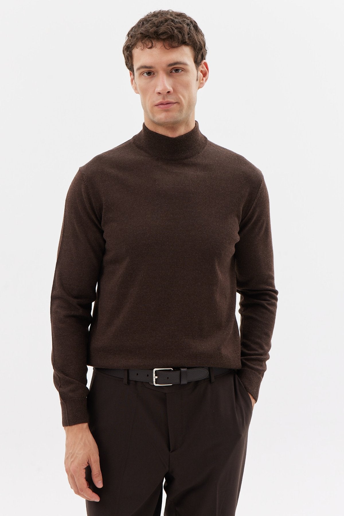 Erkek Yarım Balıkçı Yaka Örgü Kazak