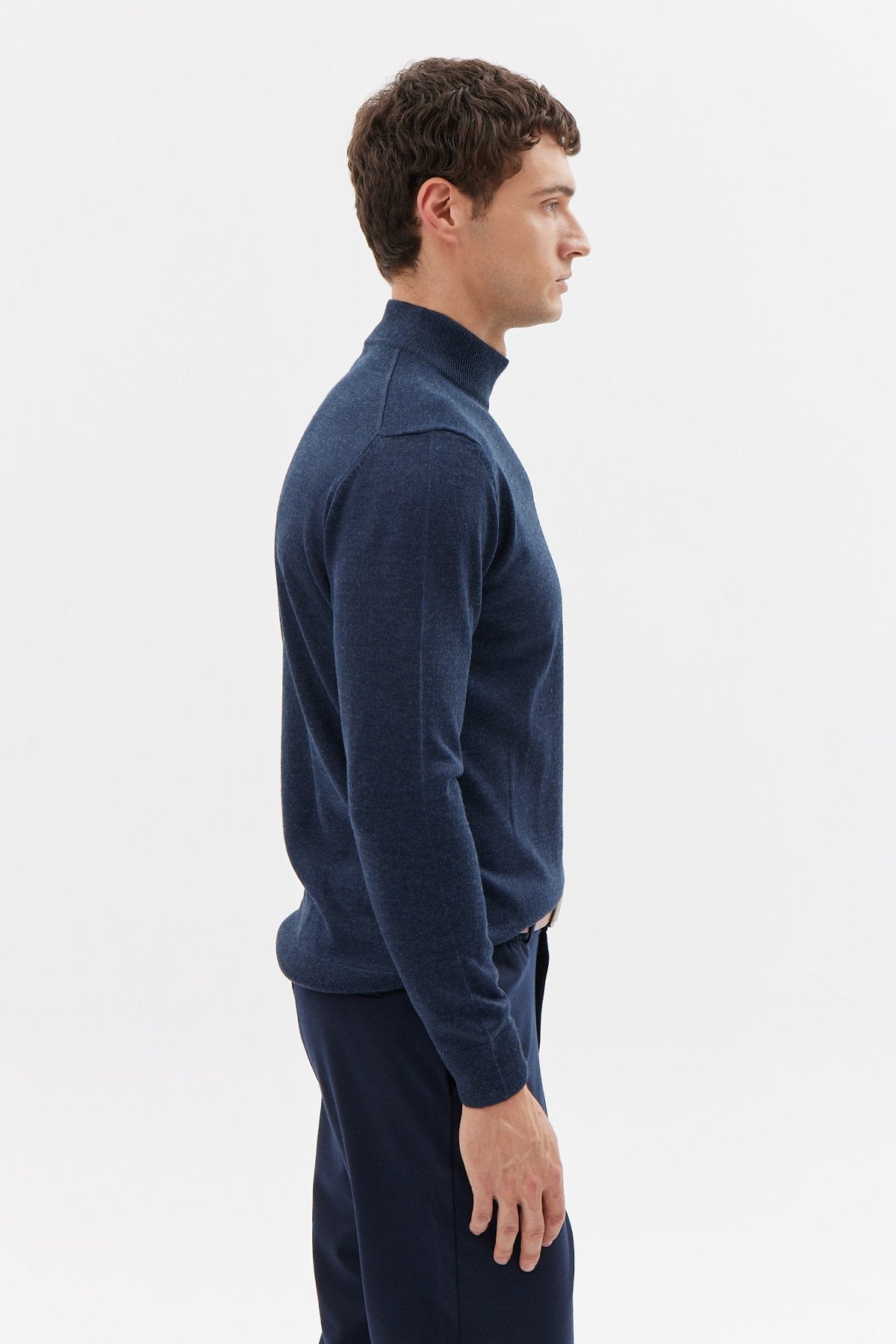 سویتر صوفي رجالية محبوكة بنصف رقبة مدورة