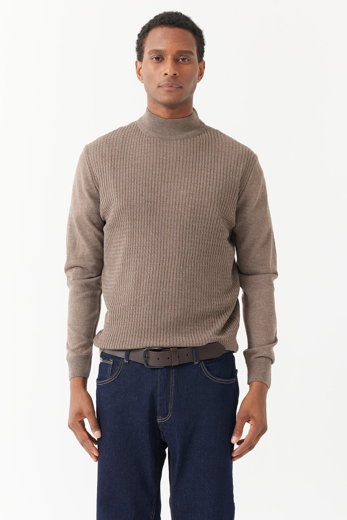 سترة رجالية من الصوف بنصف ياقة عالية