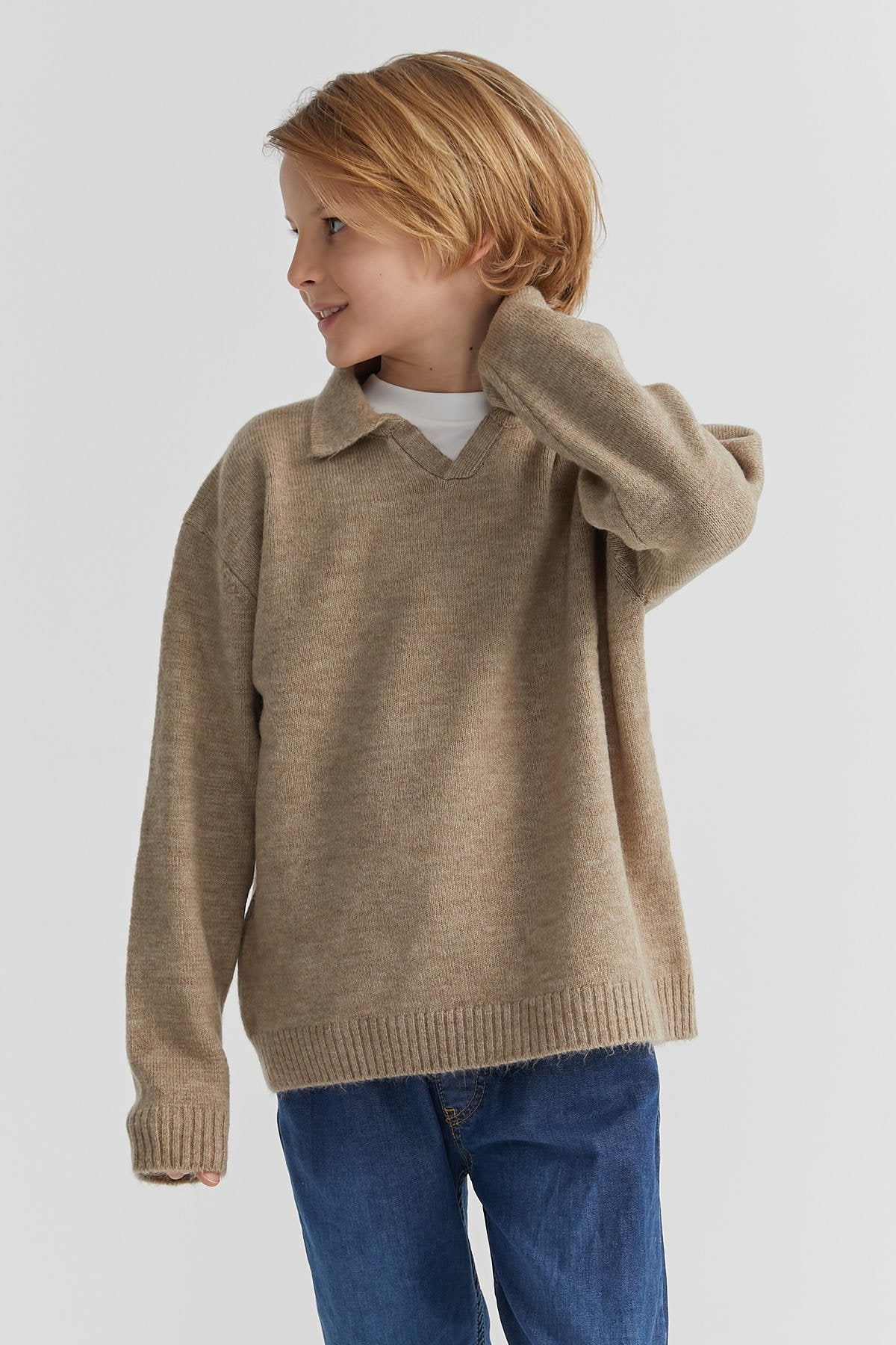 سترة للأولاد محبوكة بياقة بولو