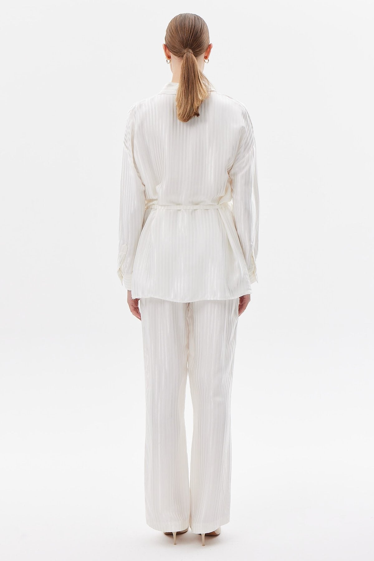 بنطلون ساتان نسائي