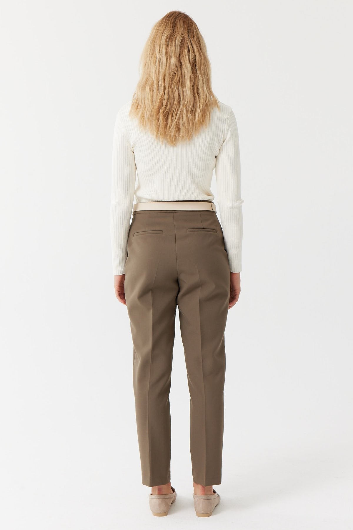 بنطلون قماش نسائي