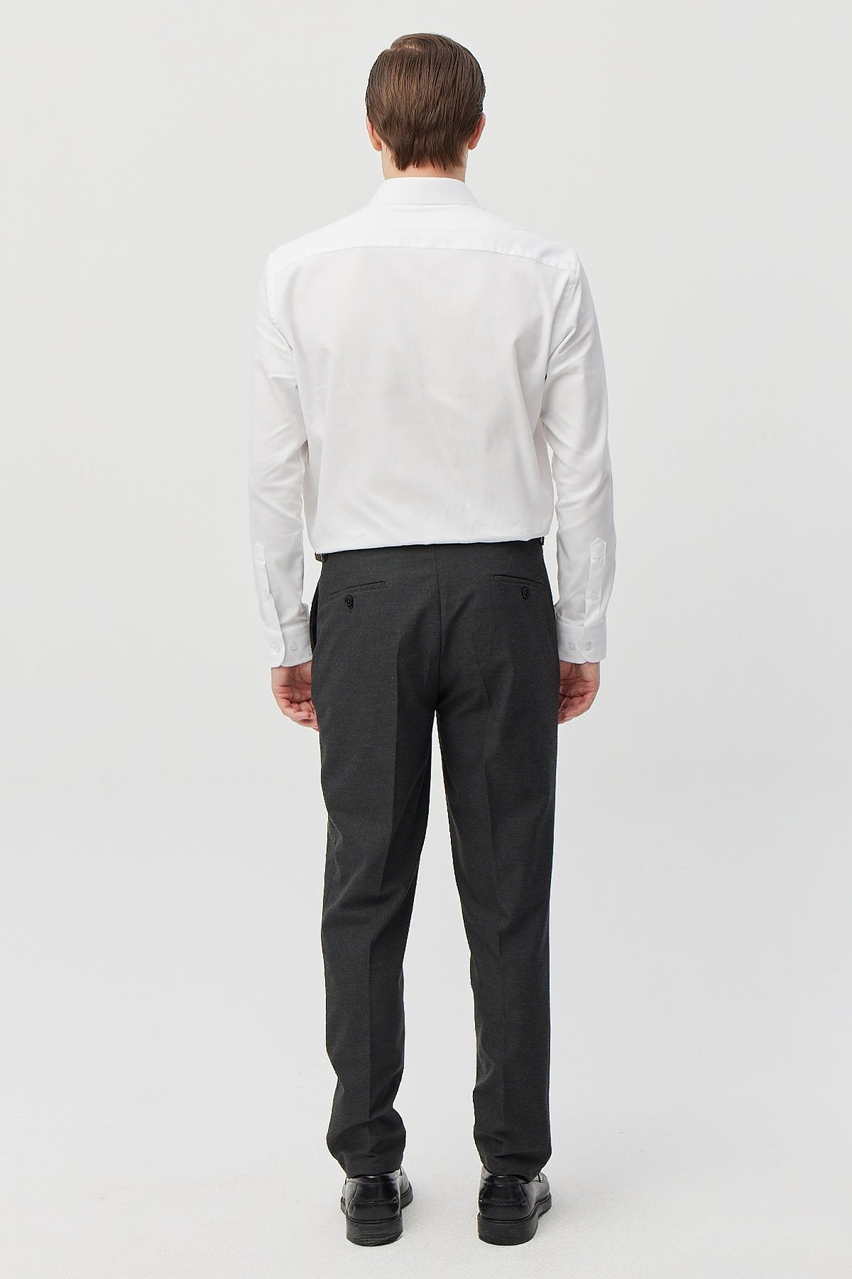 بنطلون رجالي من القماش الكلاسيكي