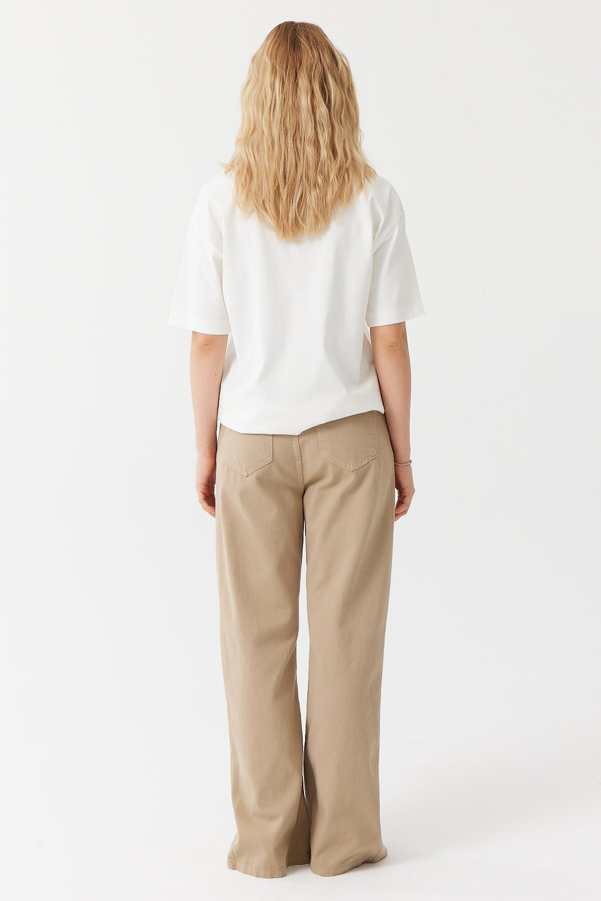 بنطلون جينز نسائي بخصر مرتفع