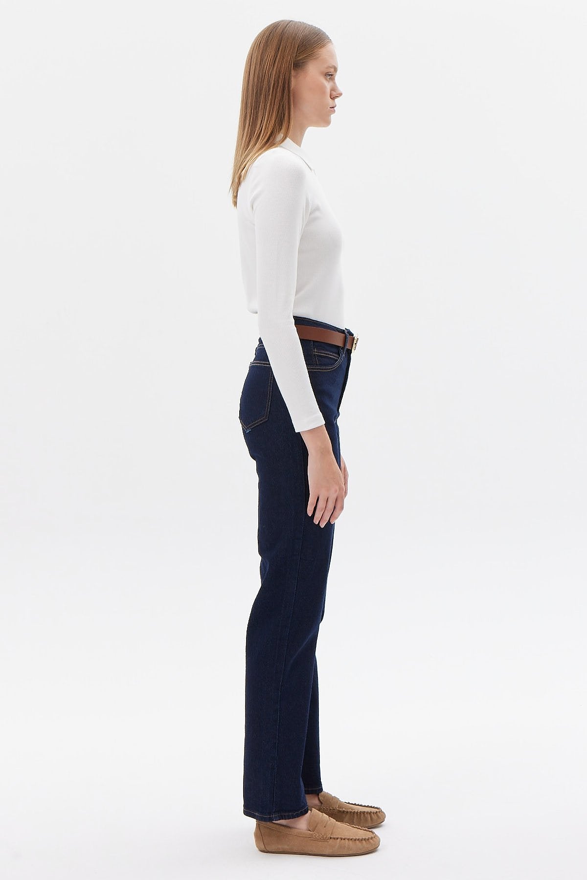 پانتۆڵی کەمەر بەرزی ئافرەتان