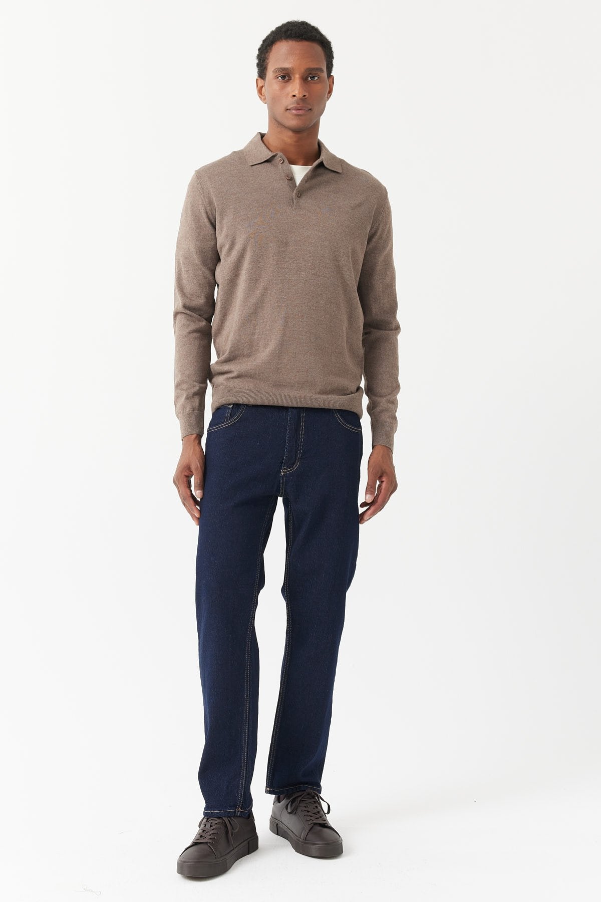 جينز رجالي ضيق