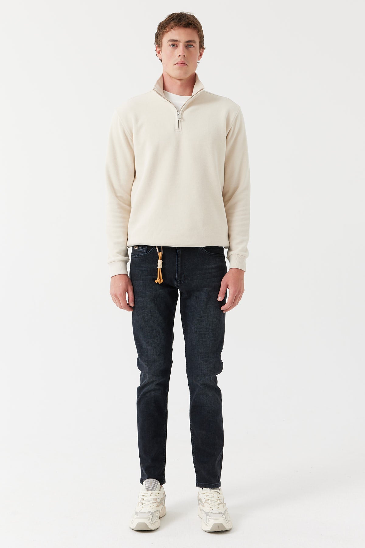 بنطلون جينز رجالي ضيق بخصر مرتفع