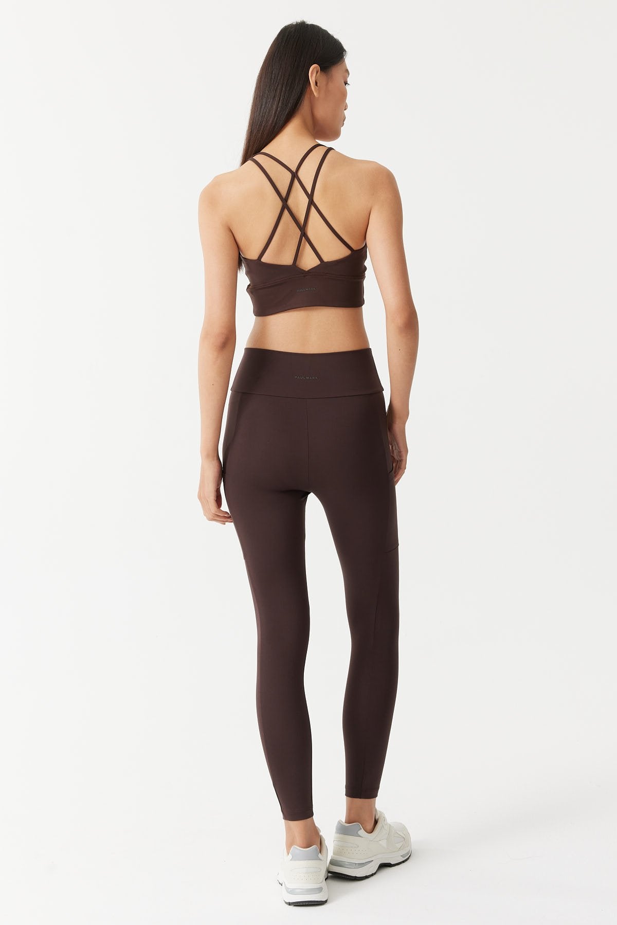 گیرفانی خانمان بە وردی لینجی