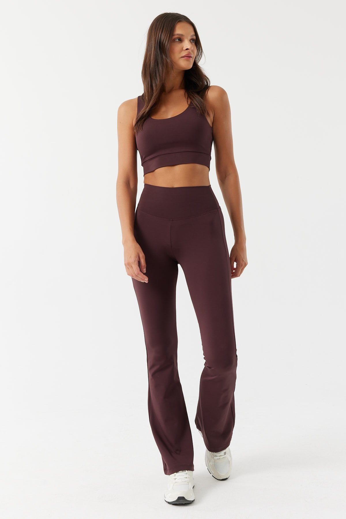 بنطال ليجنز نسائي واسع الساق