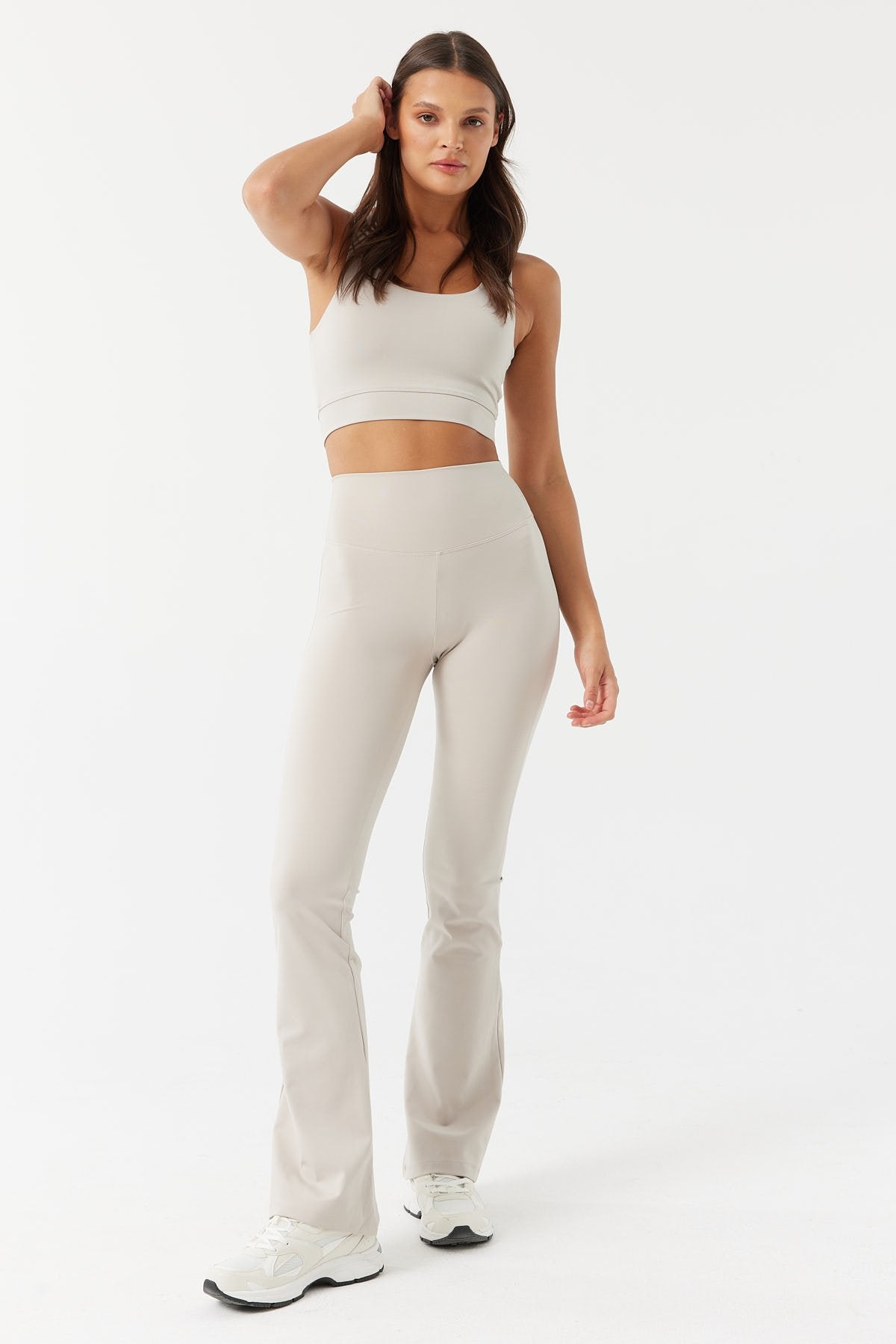 بنطال ليجنز نسائي واسع الساق