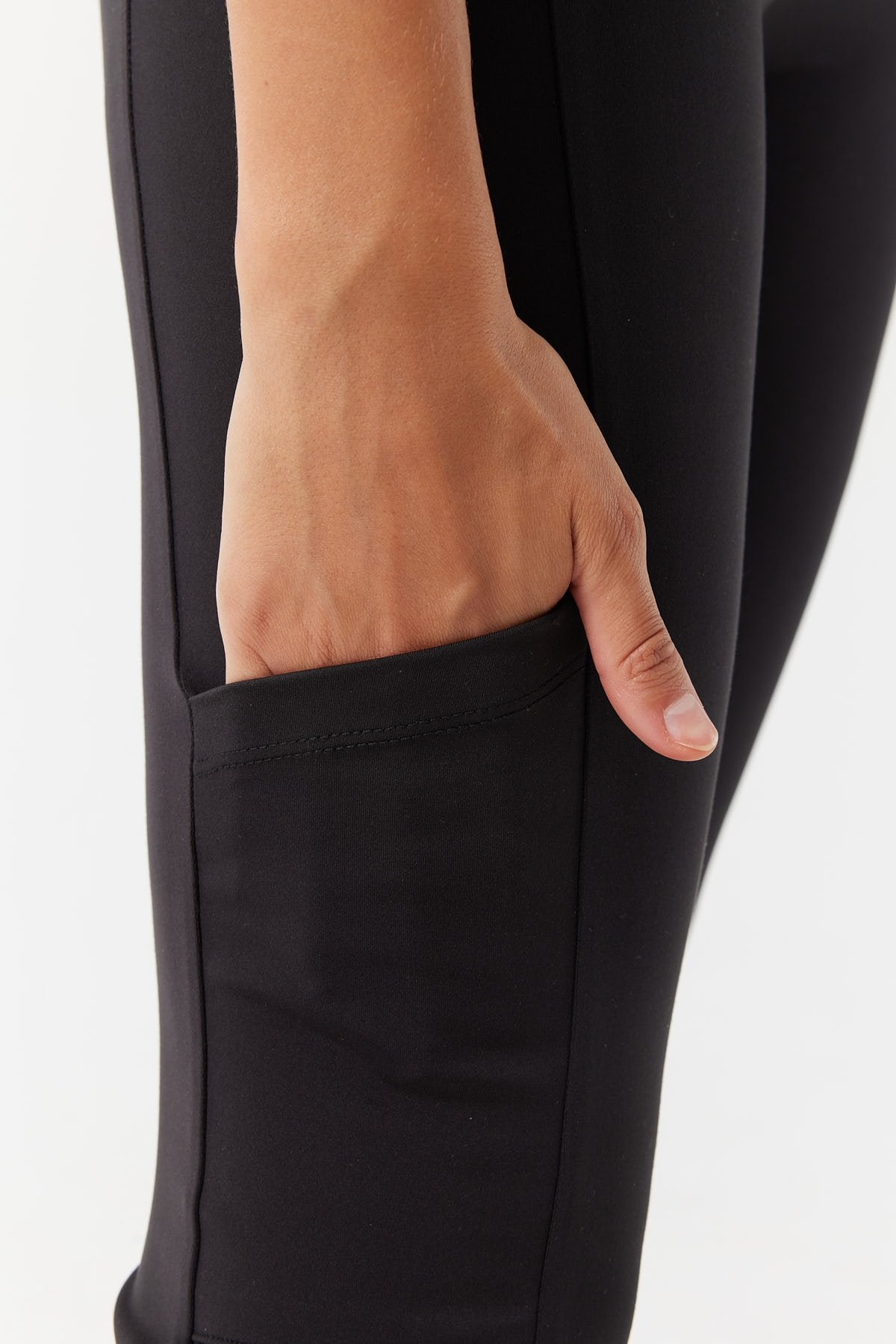 گیرفانی خانمان بە وردی لینجی