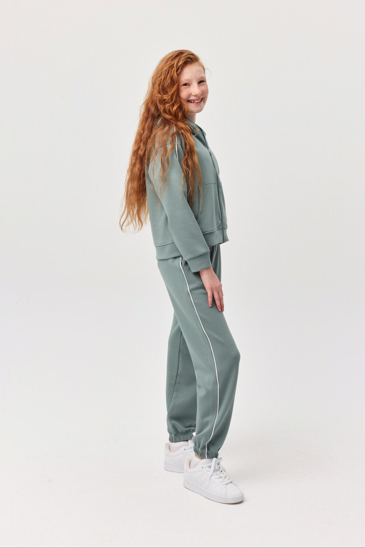 Kız Çocuk Paçası Ve Beli Lastikli Sweat Alt