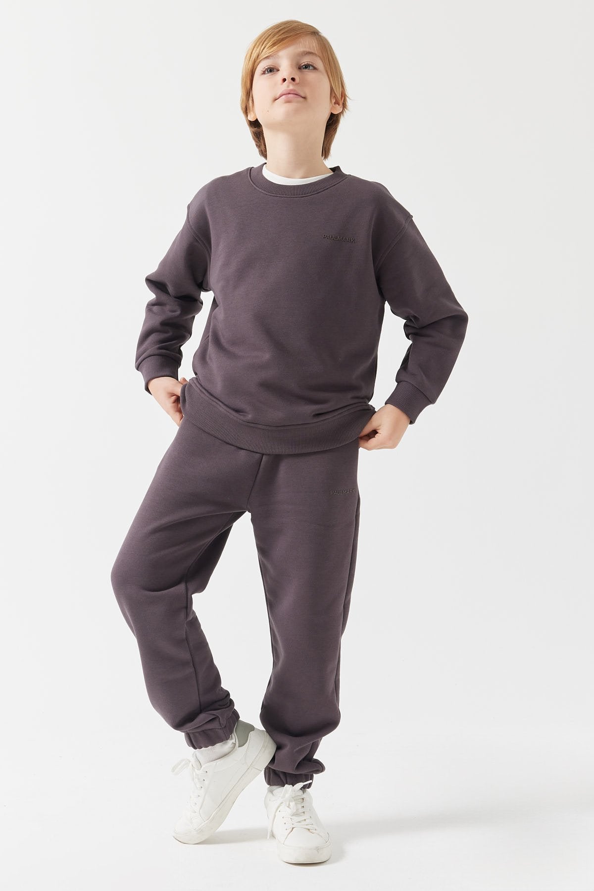 بنطلون رياضي للأولاد