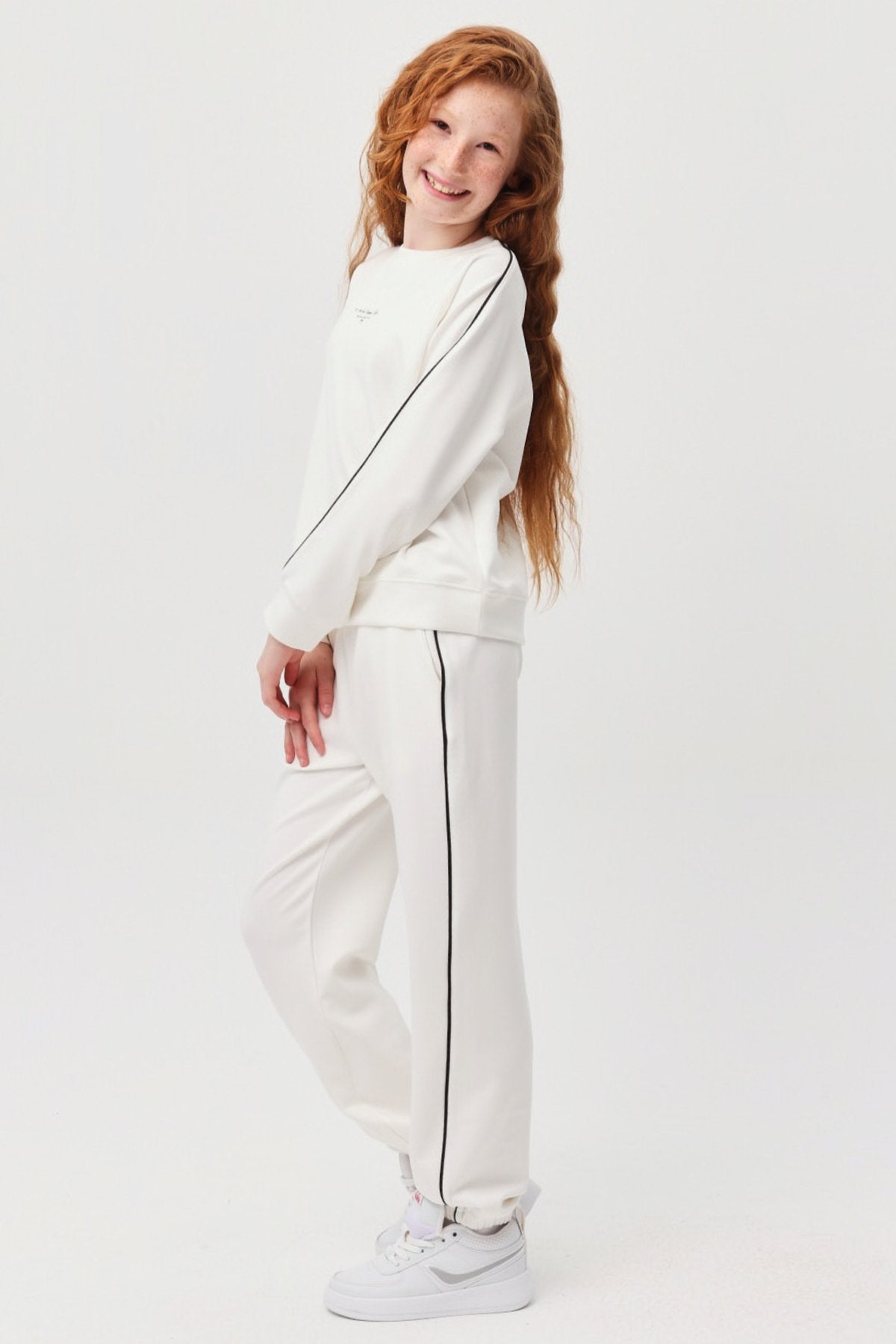 Kız Çocuk Paçası Ve Beli Lastikli Sweat Alt