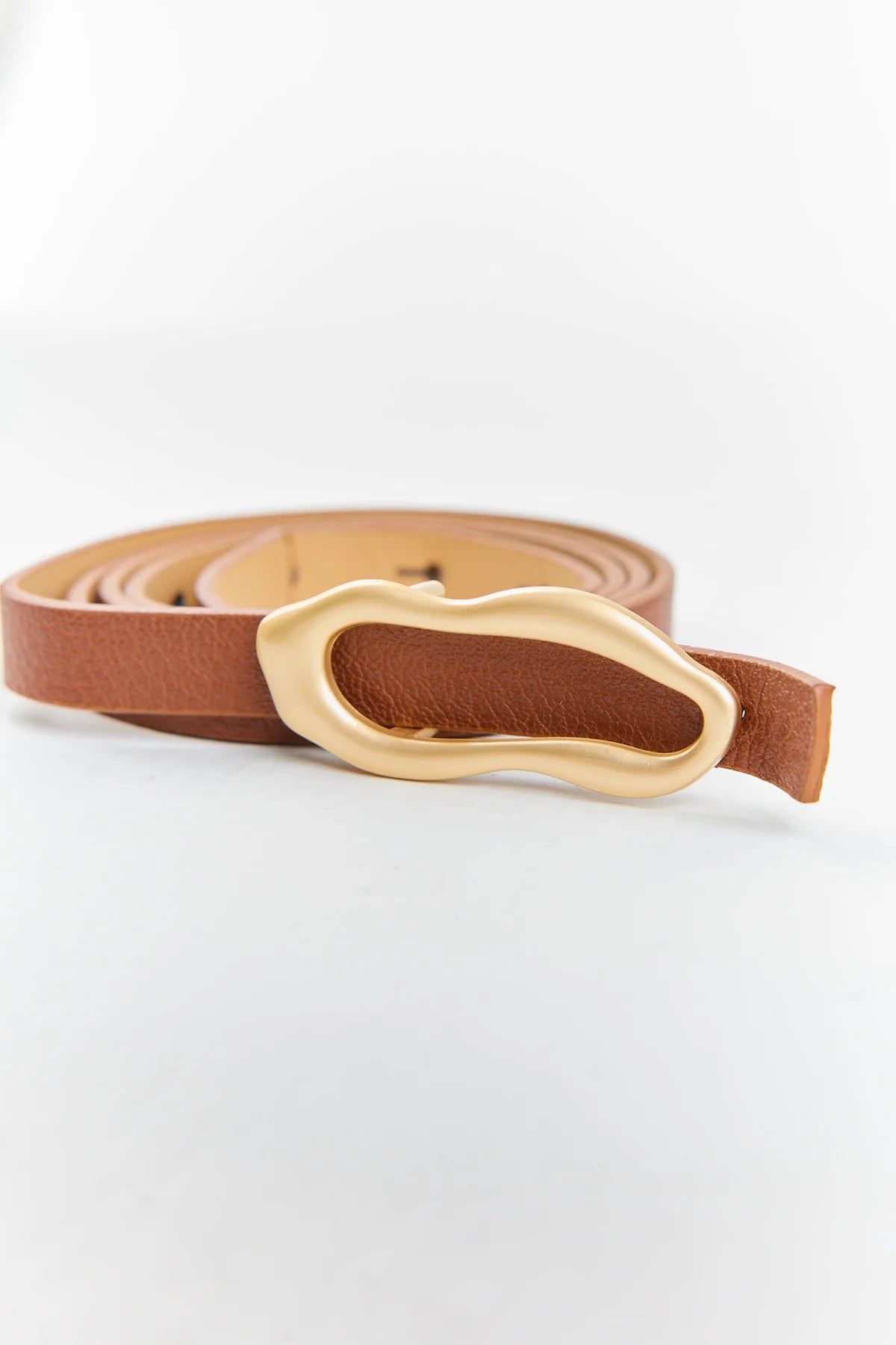 حزام نسائي مفصل بإبزيم