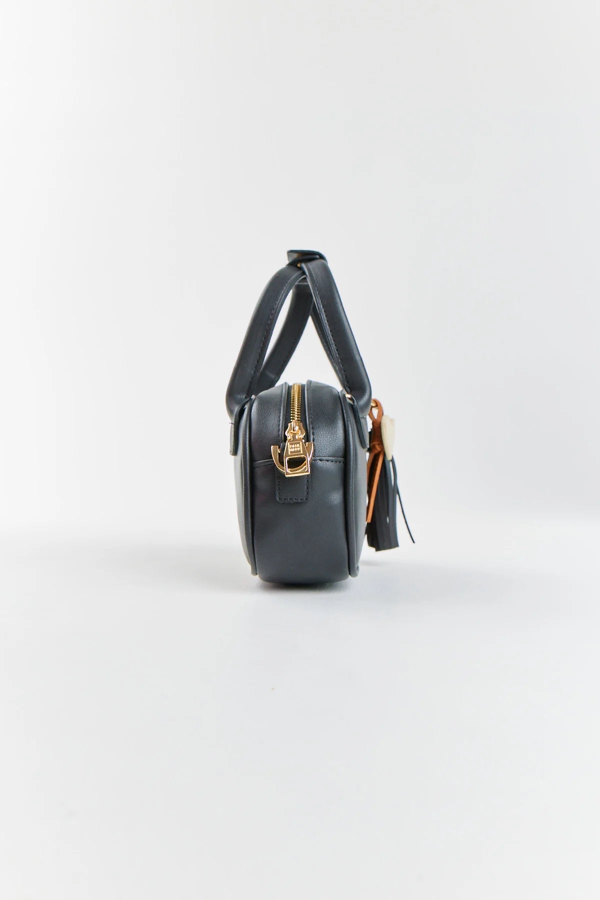 حقيبة صغيرة مفصلة للنساء