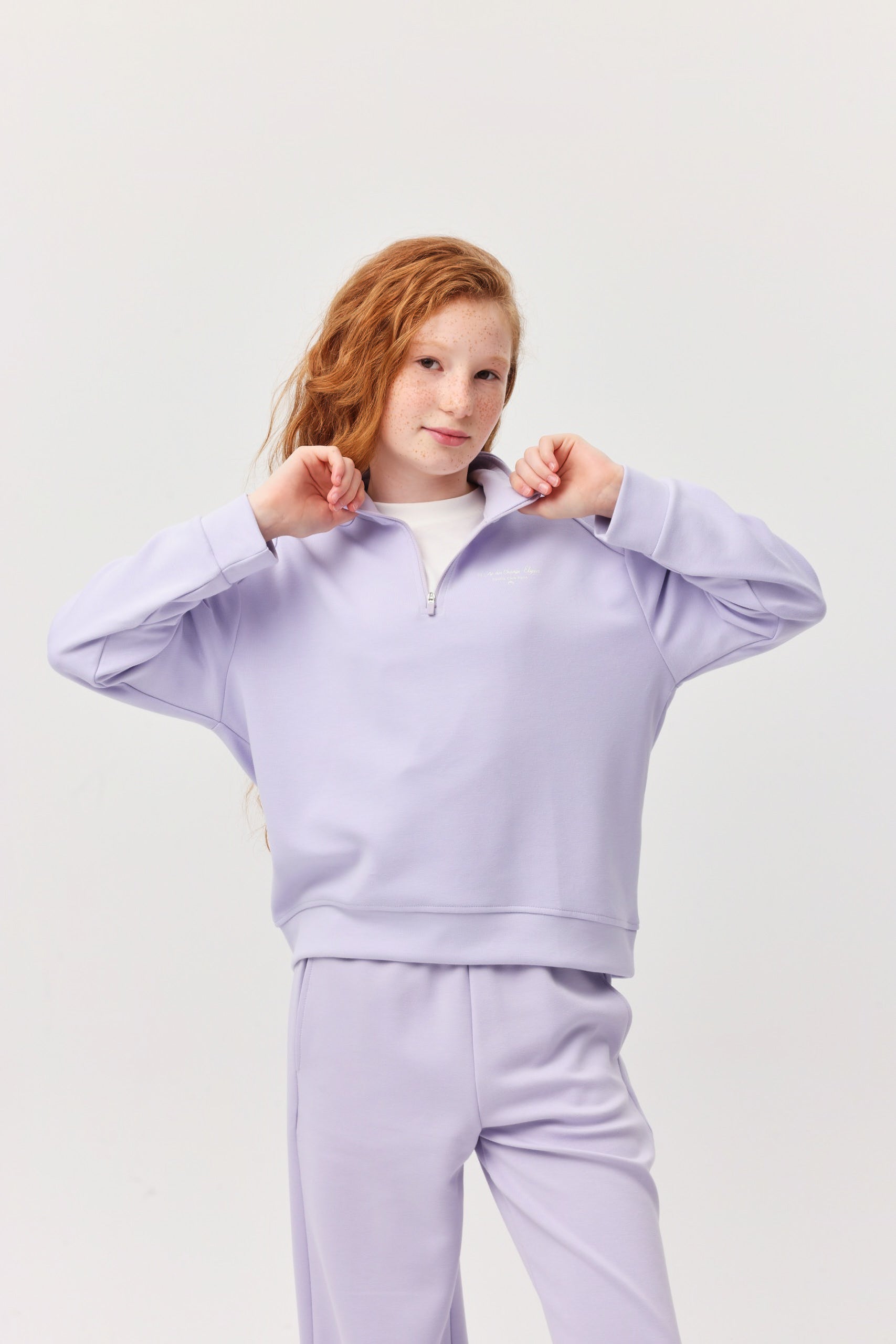 Kız Yaka Detaylı Eşofman Üstü