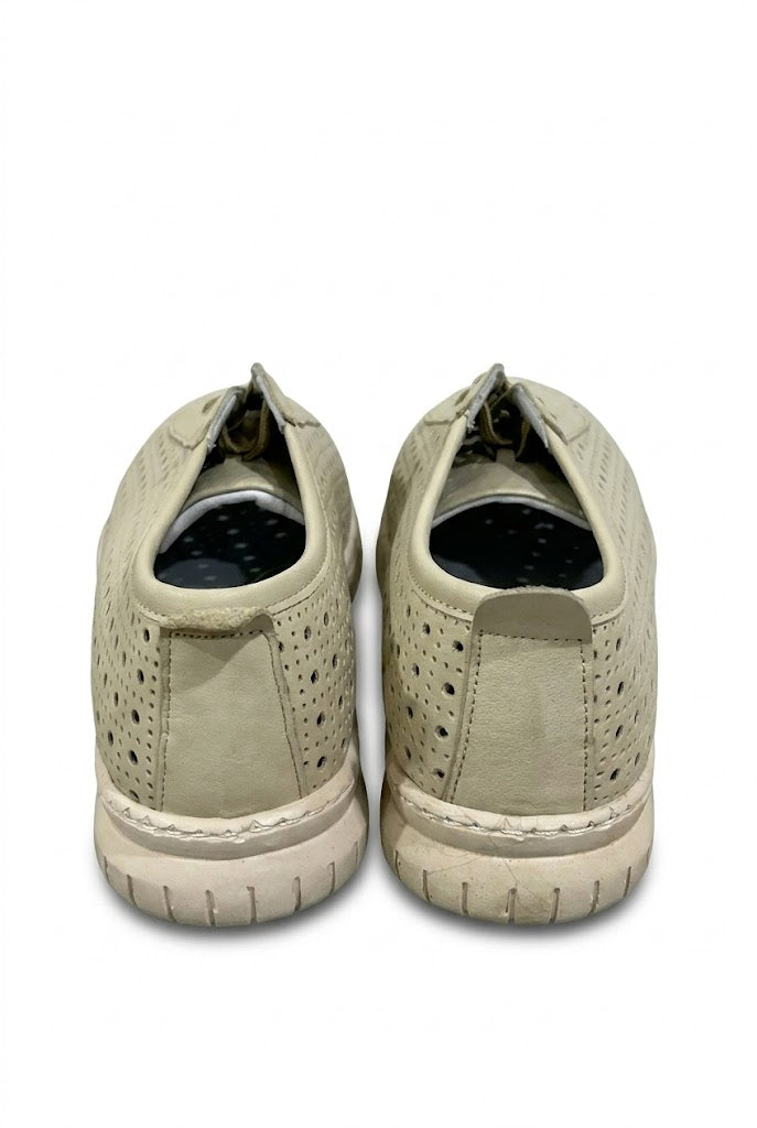 CLASSIC SHOES