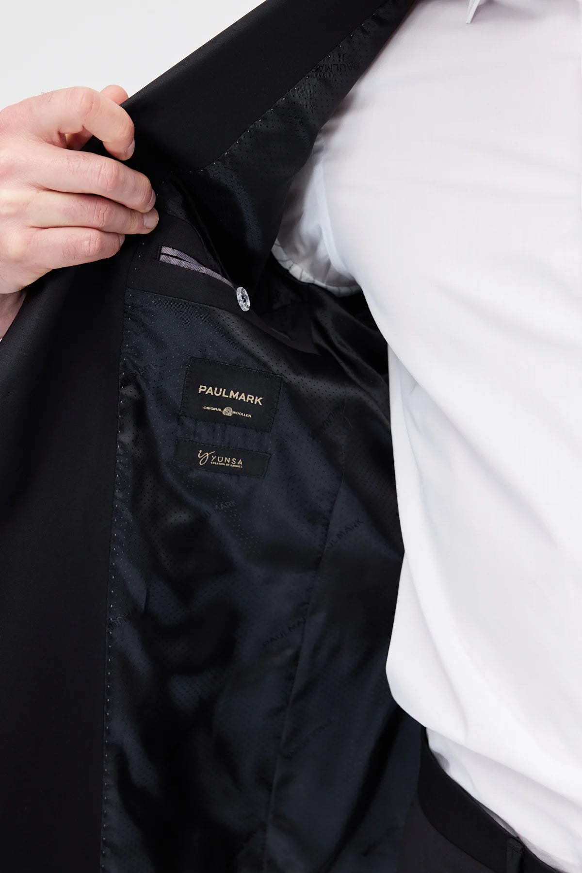 Men's Classic Fit Suit