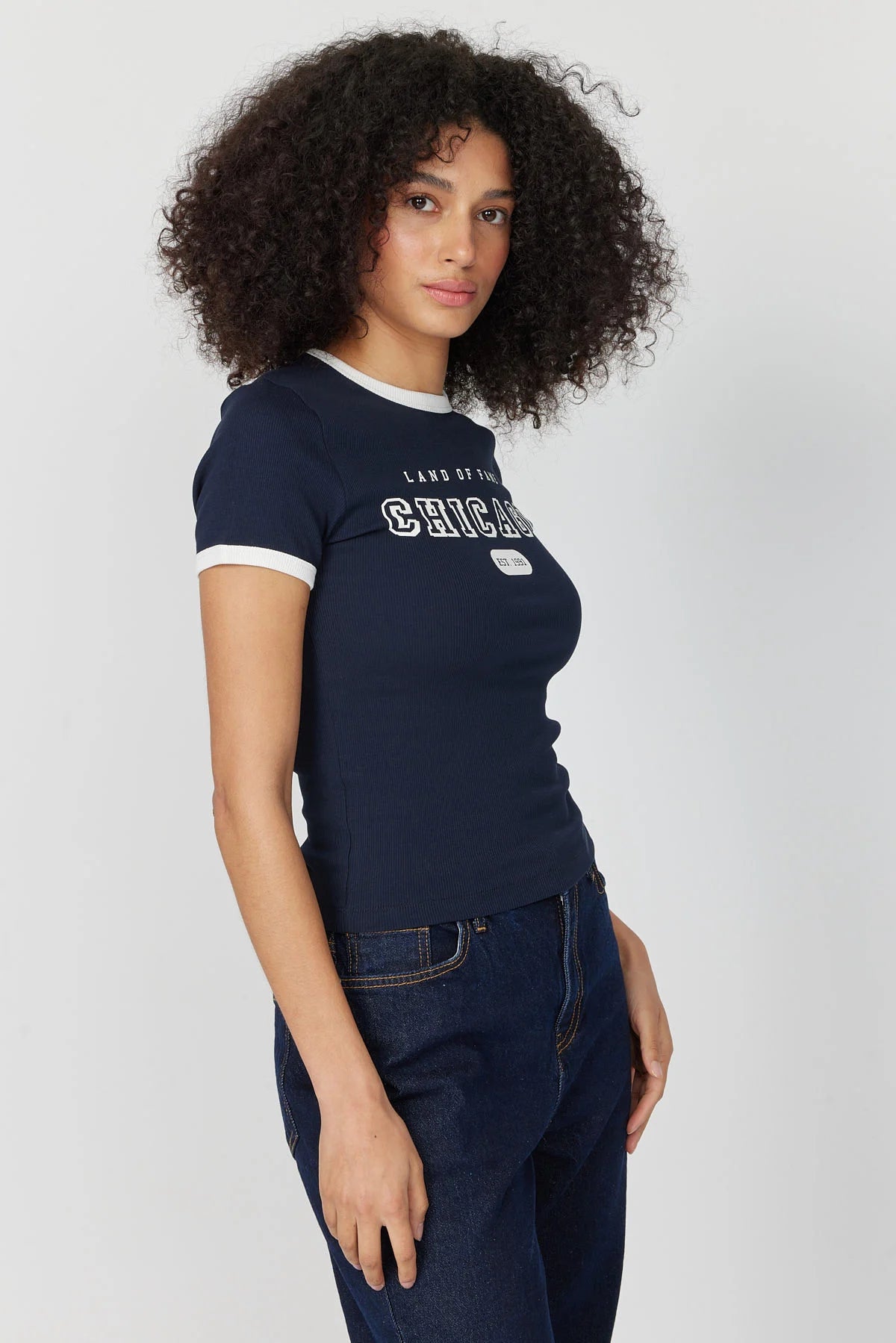 تيشيرت نسائي مضلع