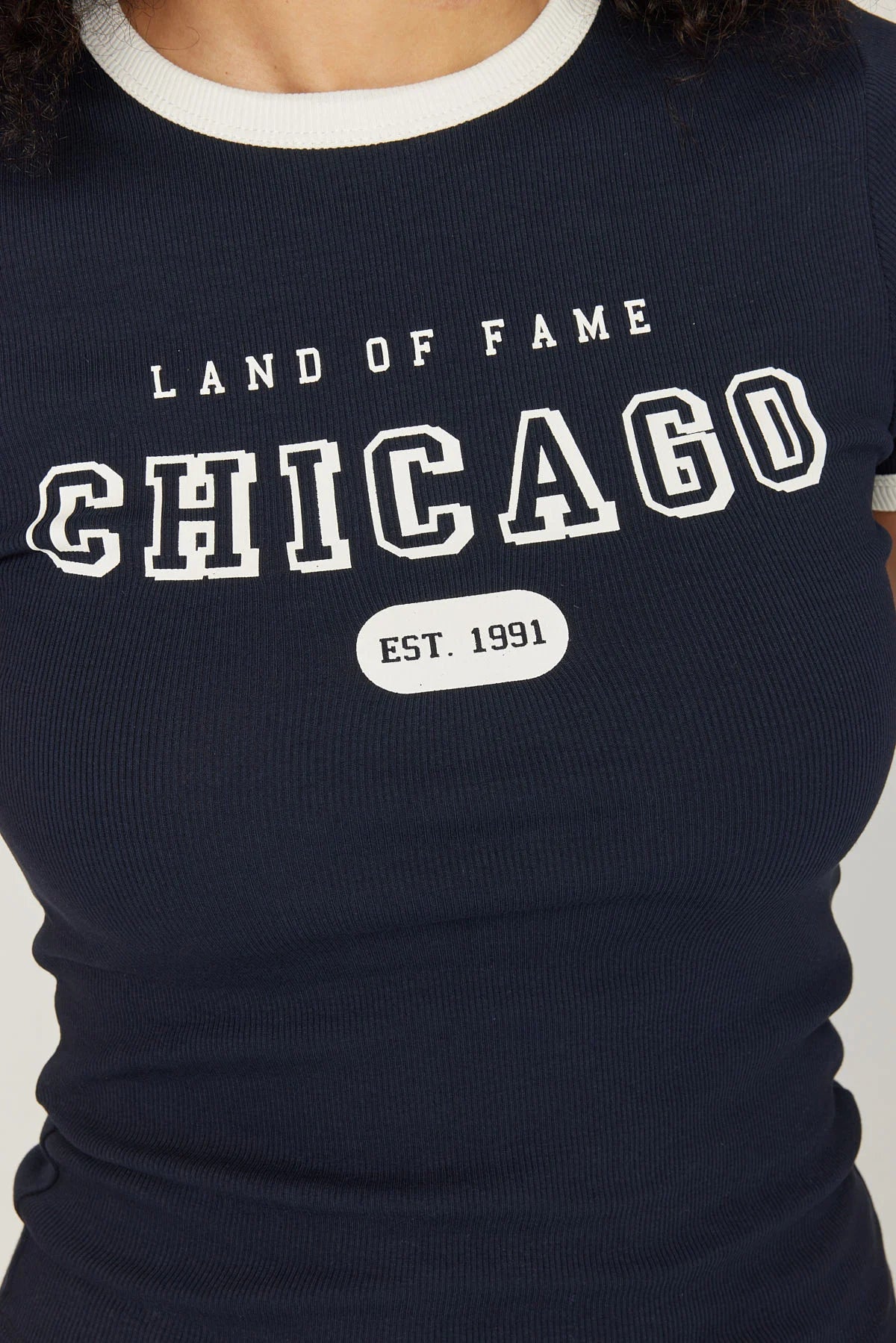 تيشيرت نسائي مضلع