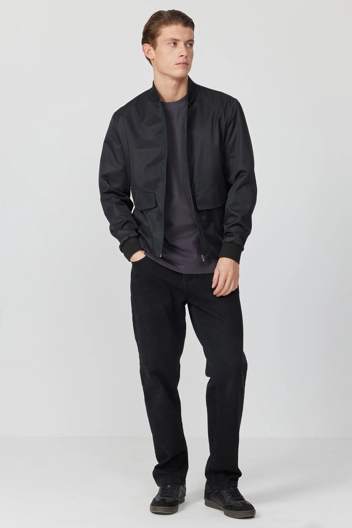 چاکەتی وەرزی پیاوان