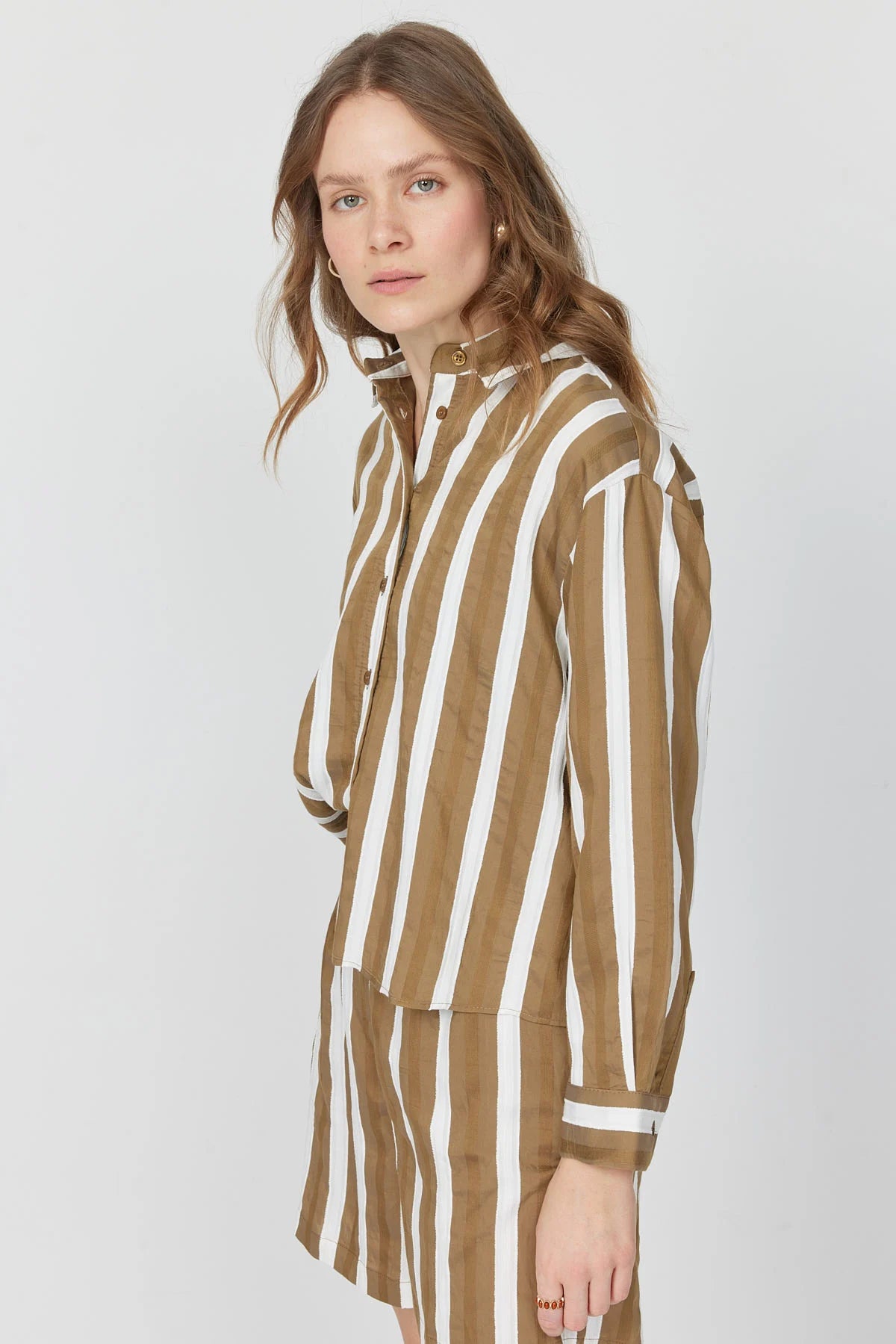 کراسی ڕەنگاوڕەنگی ئافرەتان