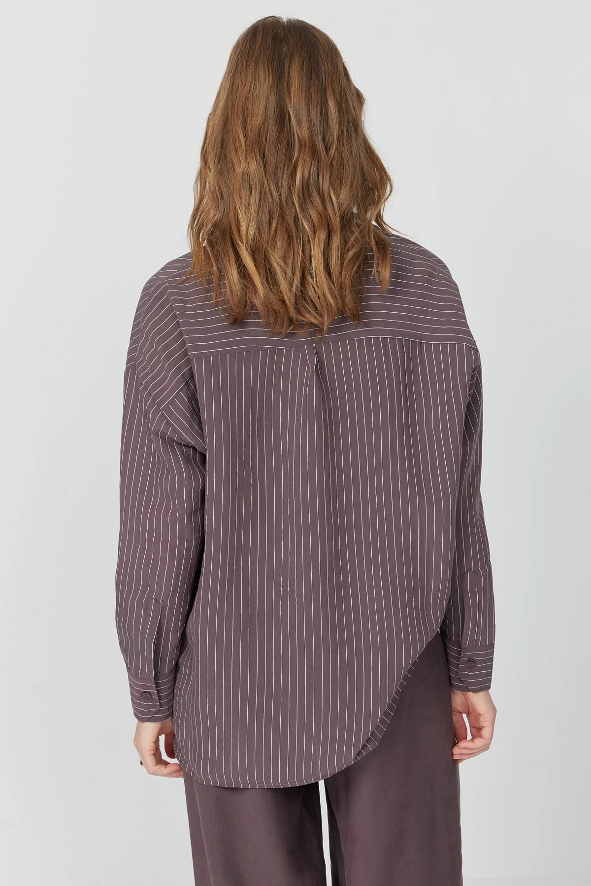 کراسێکی ڕەنگاوڕەنگی ئافرەتان