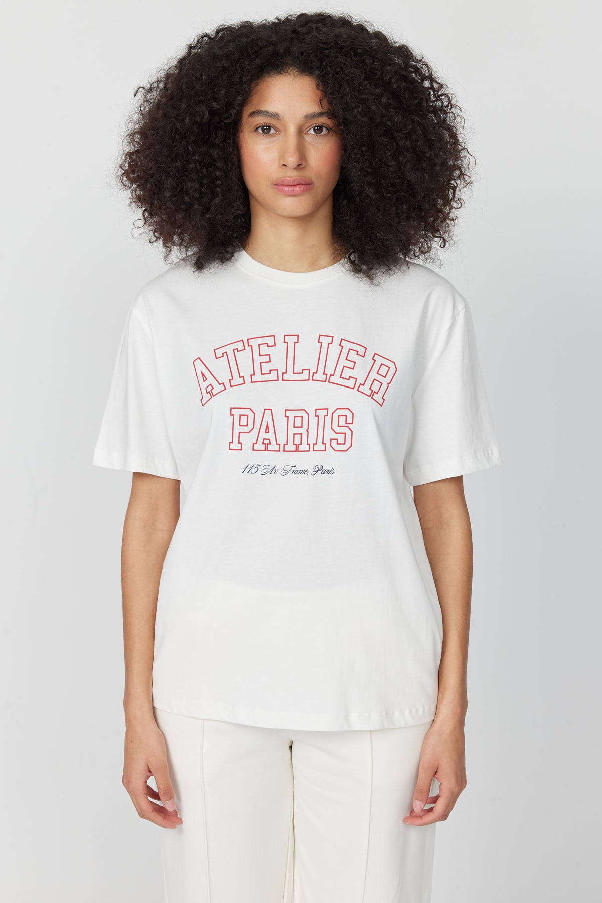 تیشێرتی ئافرەتان