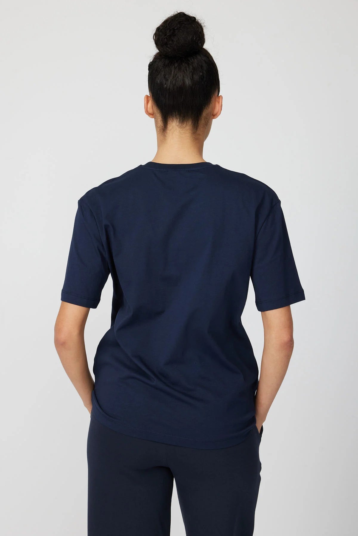 تیشێرتی ئافرەتان