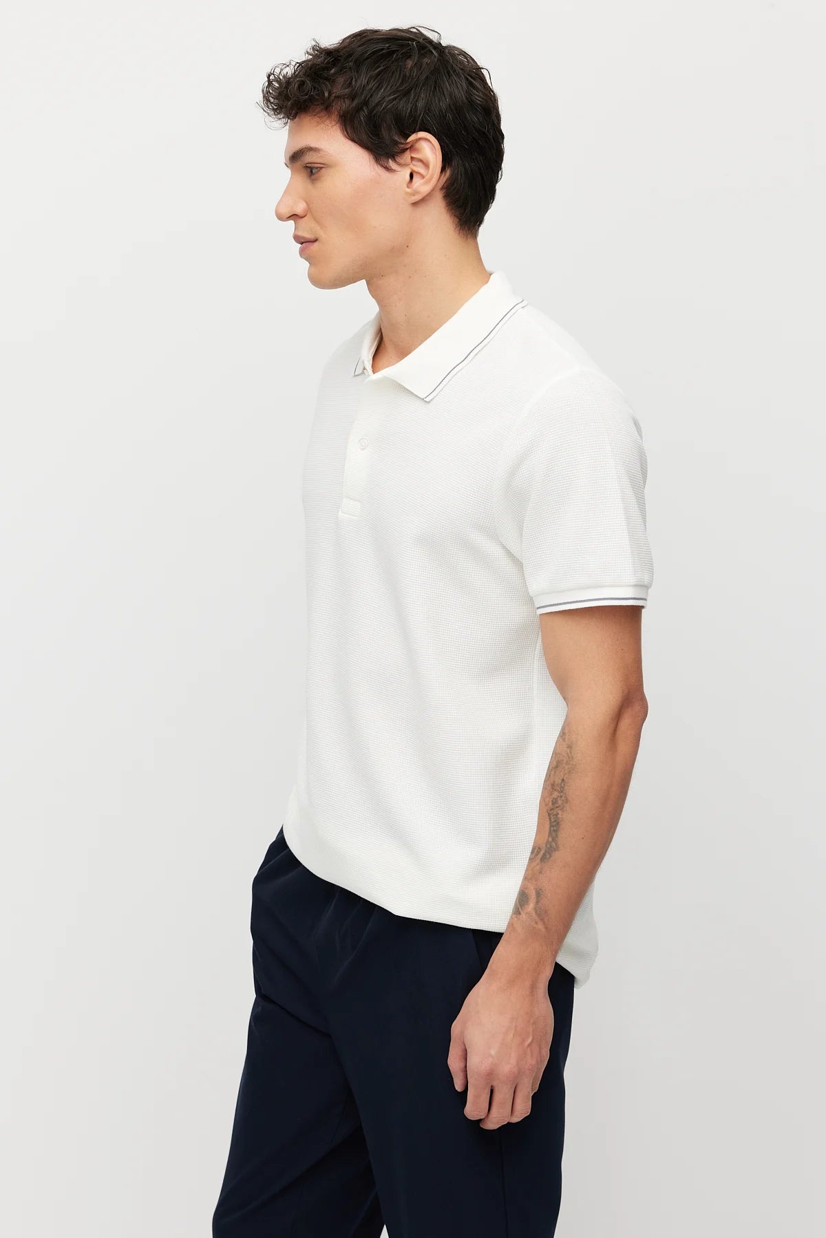 Men's Contrast Stitch Polo Collar T-shirt