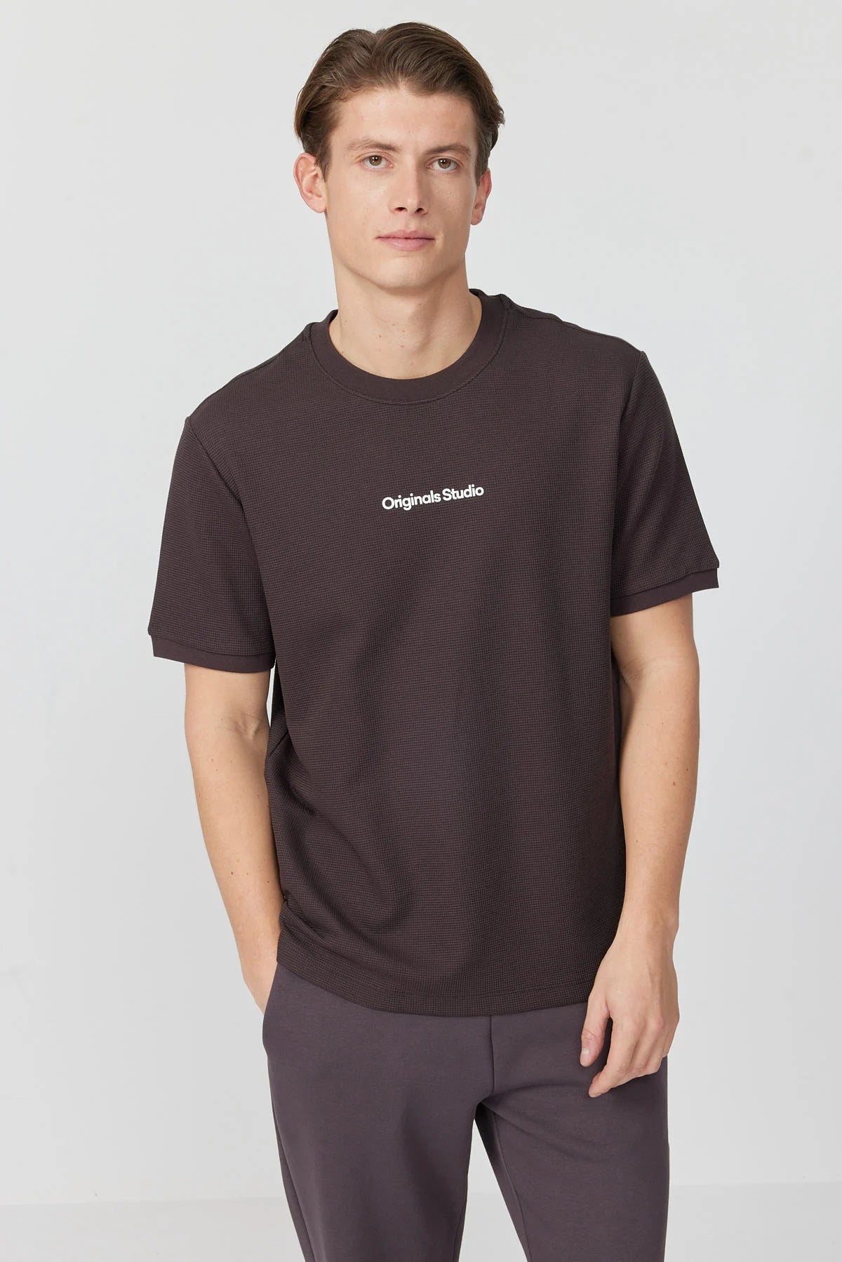 Men's Textured Text Detail T-shirt