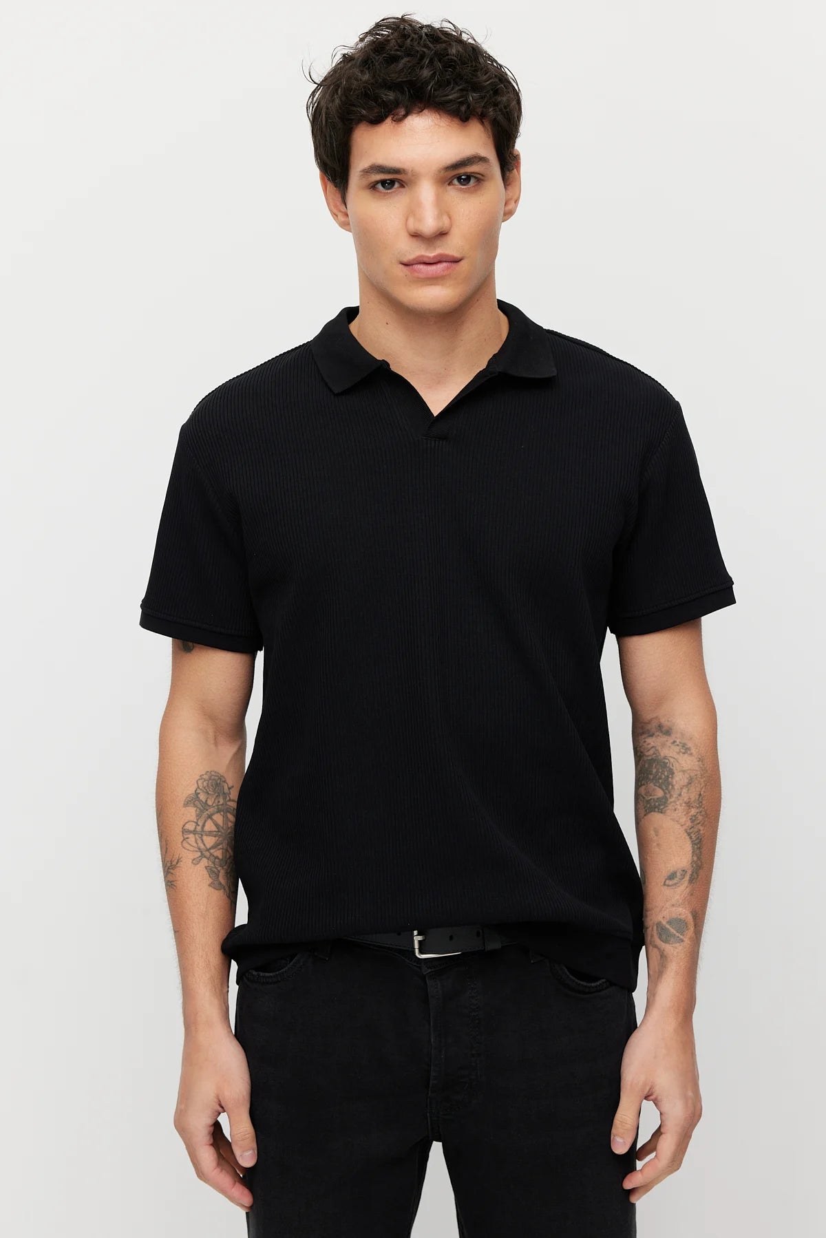 Men's Textured Collar T-shirt