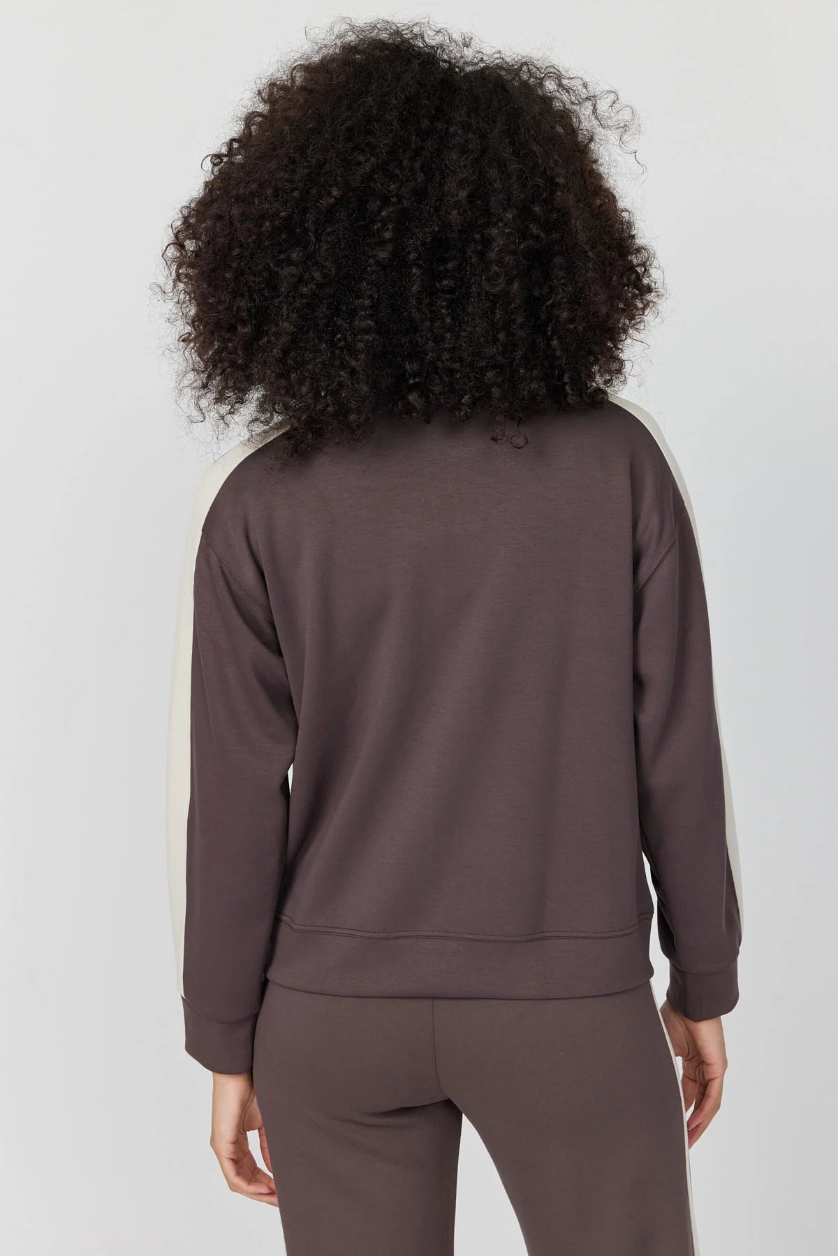 Kadın Hakim Yaka Sweatshirt