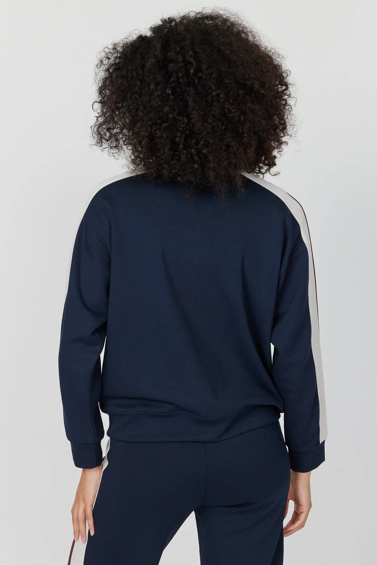 Kadın Hakim Yaka Sweatshirt