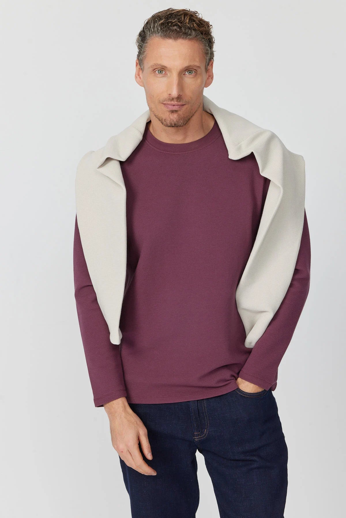 سویتشێرتێکی بنەڕەتی پیاوان